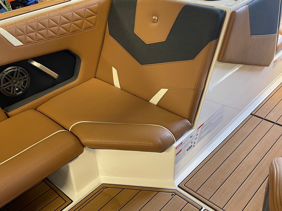 2024 Nautique GS22 - Photo 12