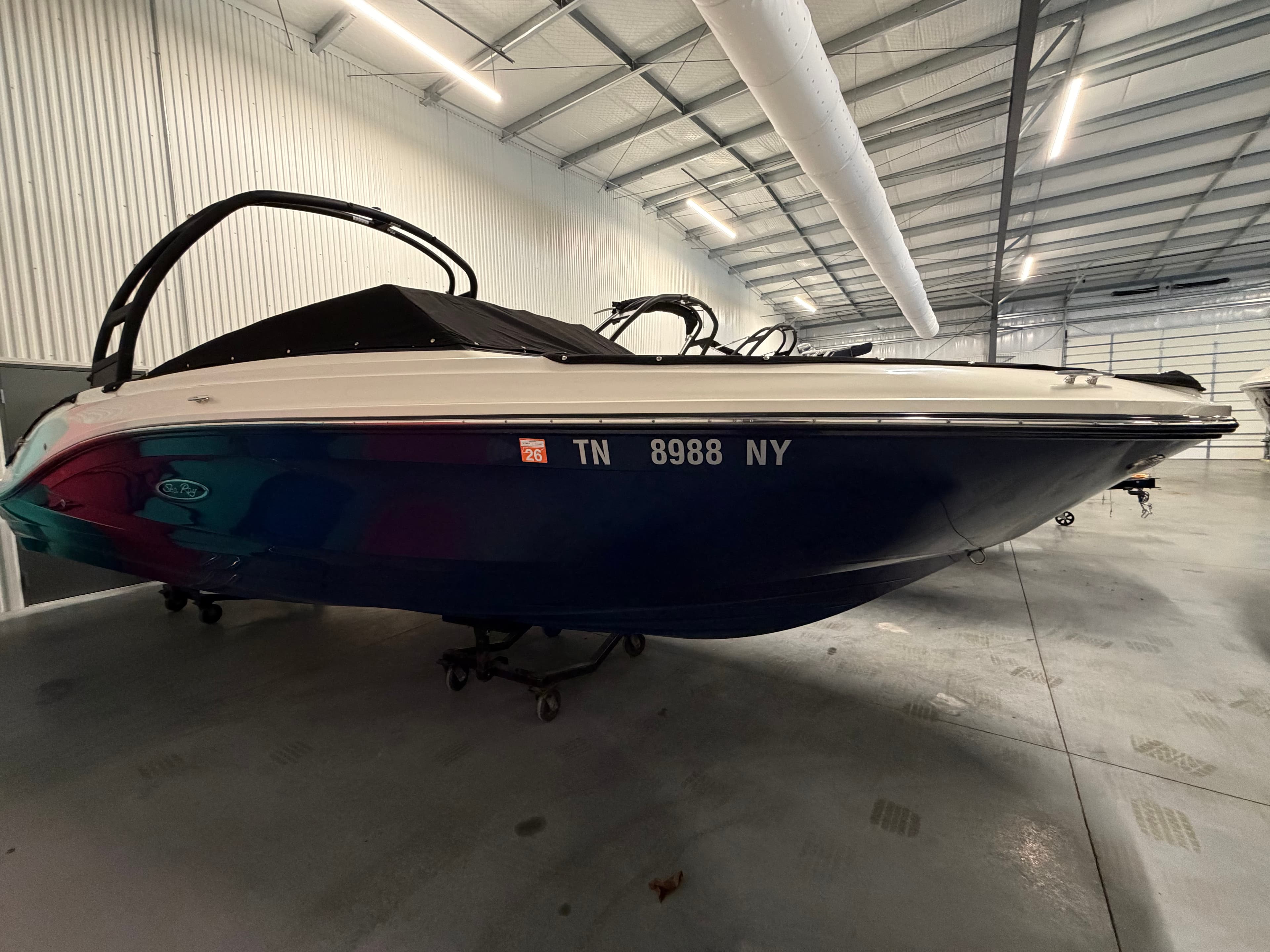 2023 Sea Ray 230 SPX - exterior