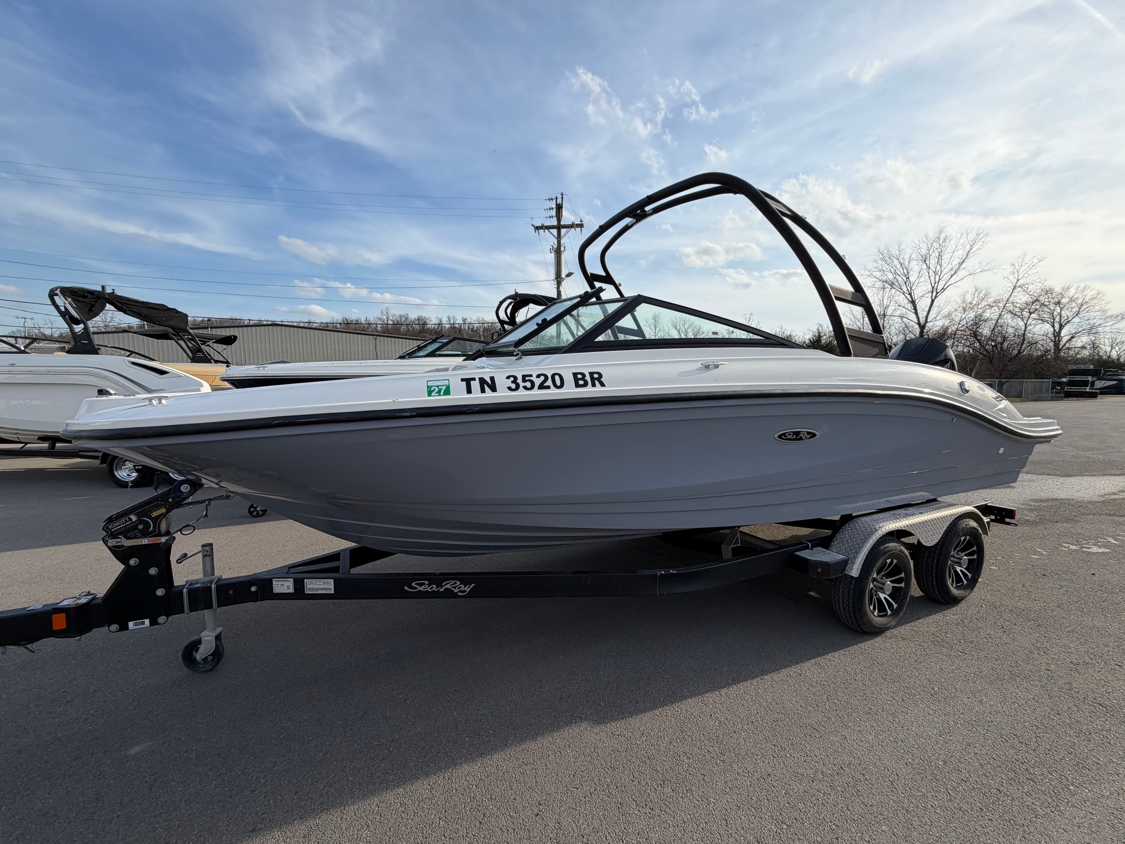 2024 Sea Ray 210 SPO - exterior