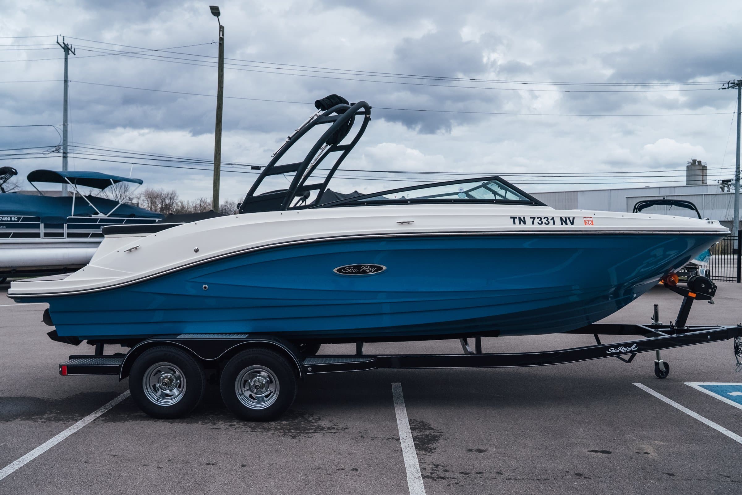 2023 Sea Ray 230 - exterior