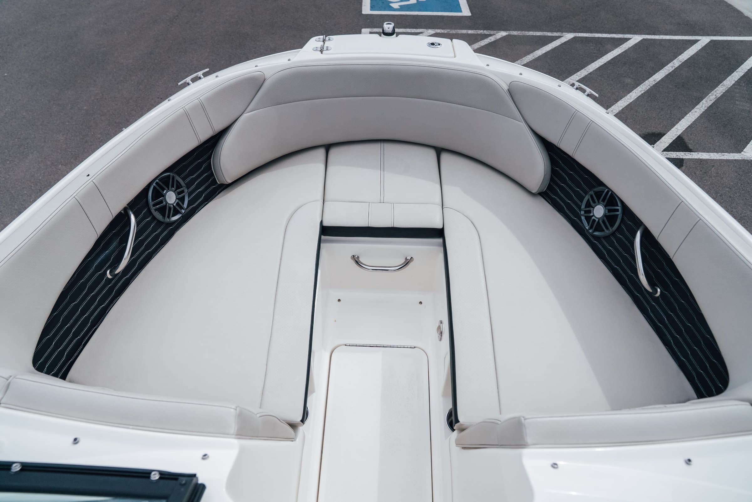 2023 Sea Ray 230 - exterior