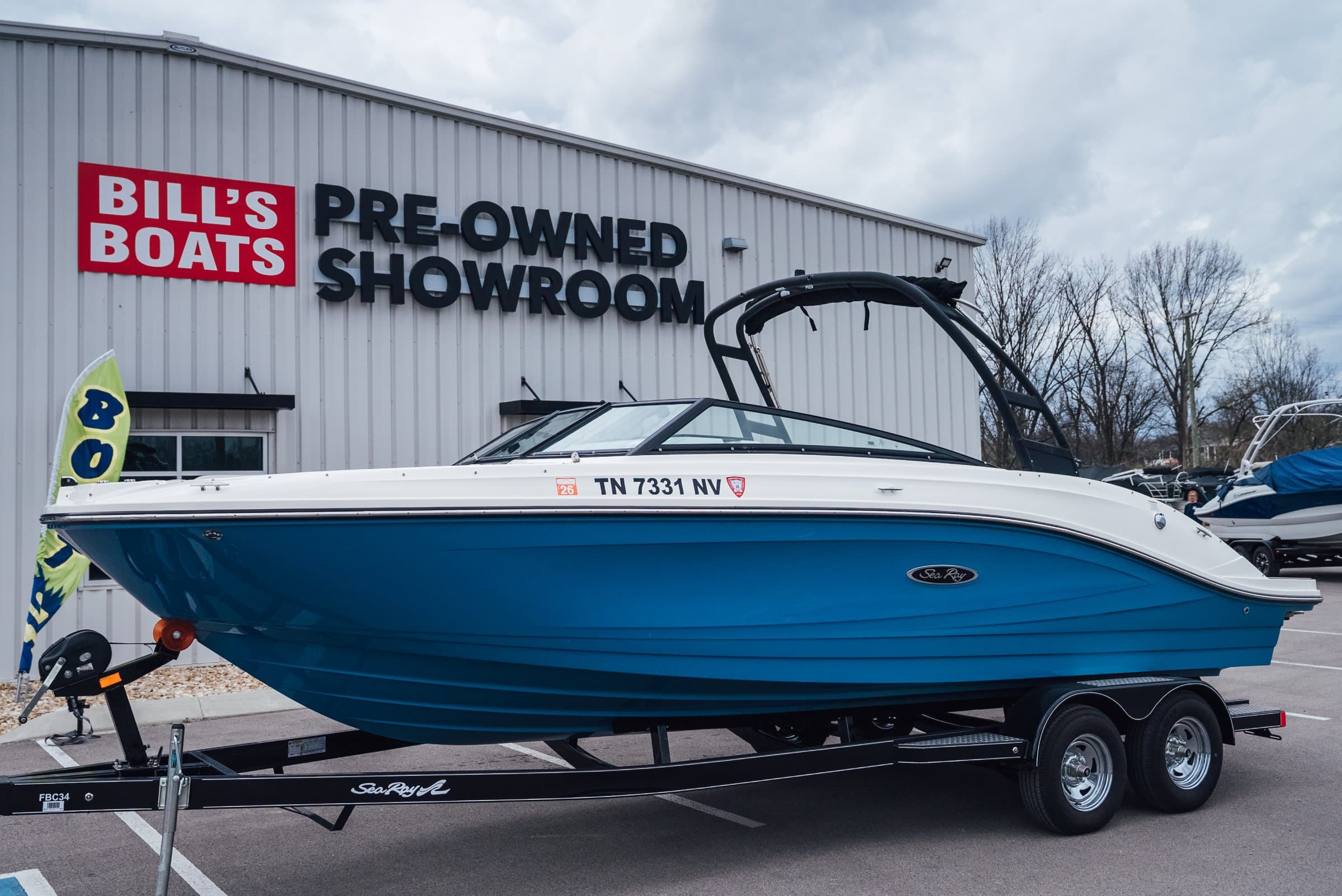 2023 Sea Ray 230 - exterior