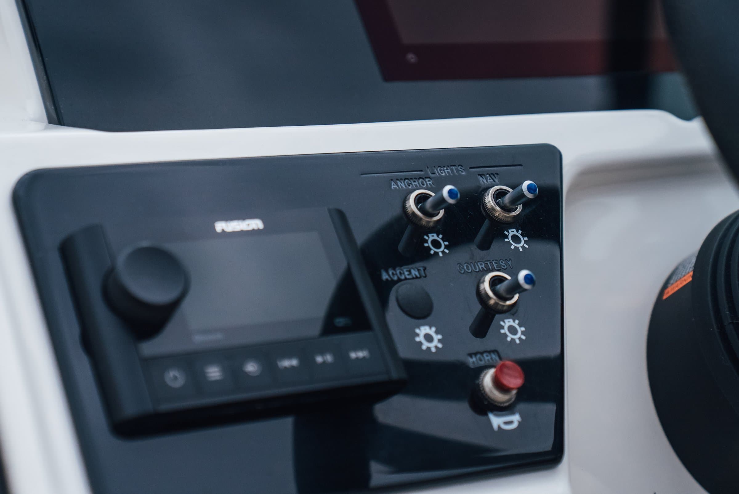 2023 Sea Ray 230 - exterior