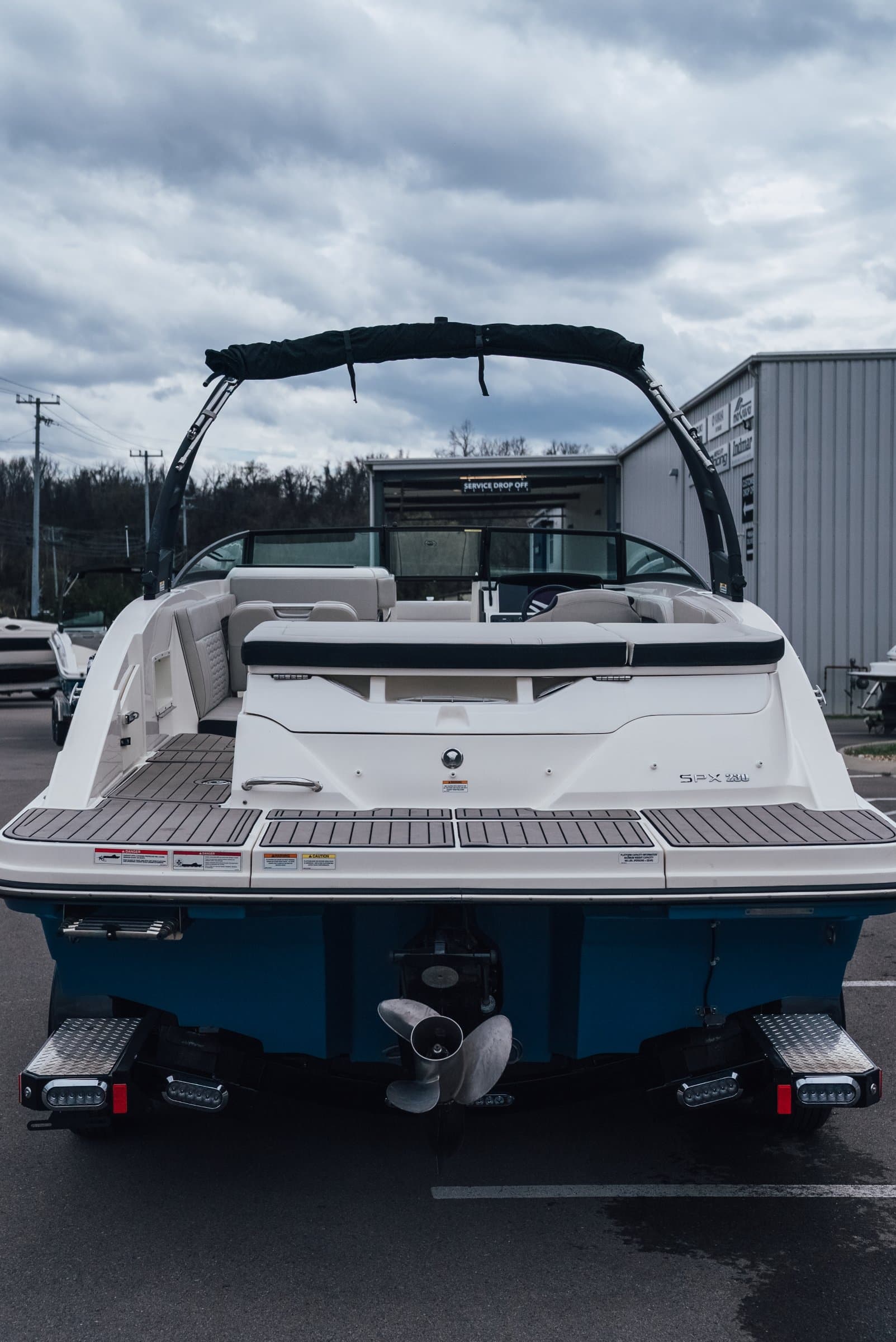 2023 Sea Ray 230 - exterior