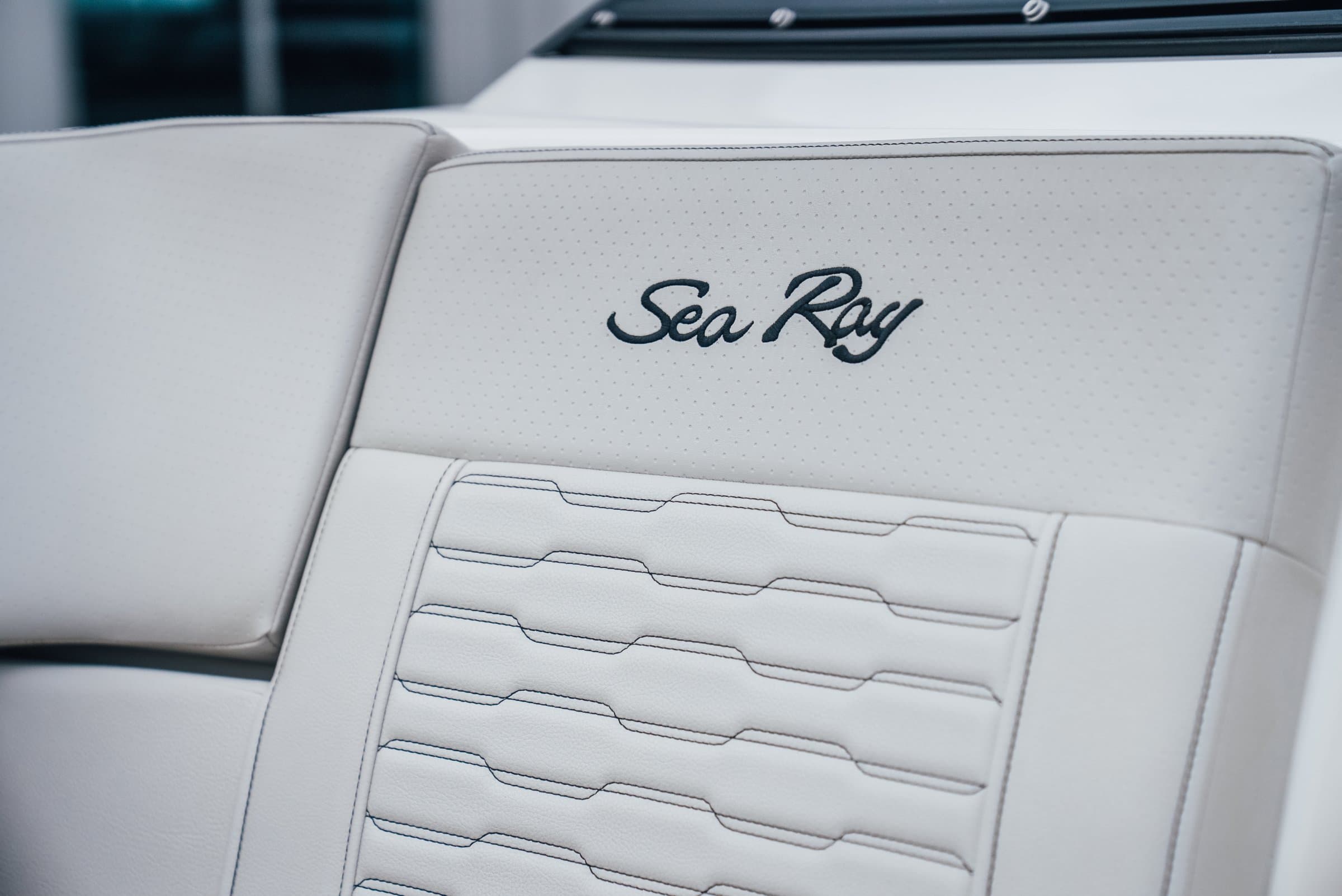 2023 Sea Ray 230 - exterior