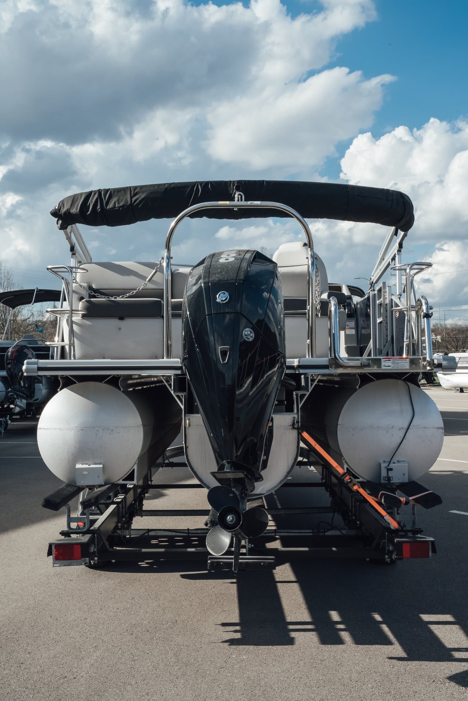 2023 Harris HCX 23 - exterior