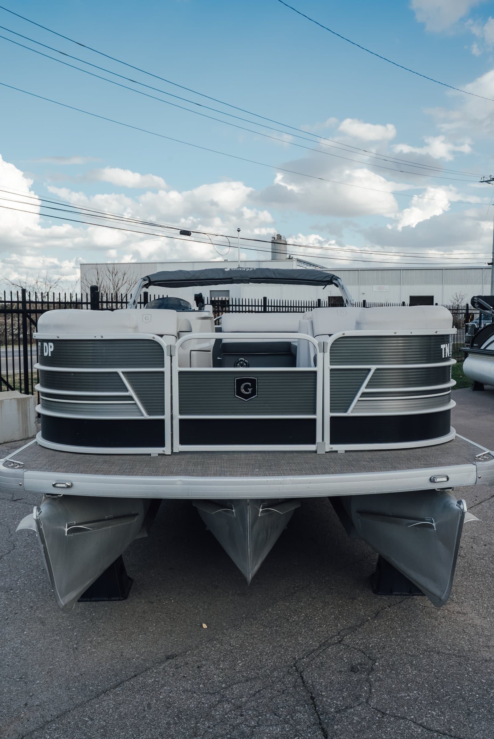 2023 Sweetwater 2286C - exterior