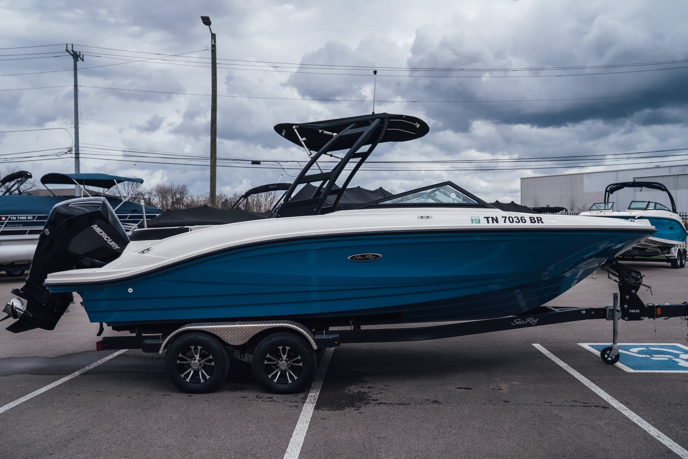2024 Sea Ray 210 SPO - exterior