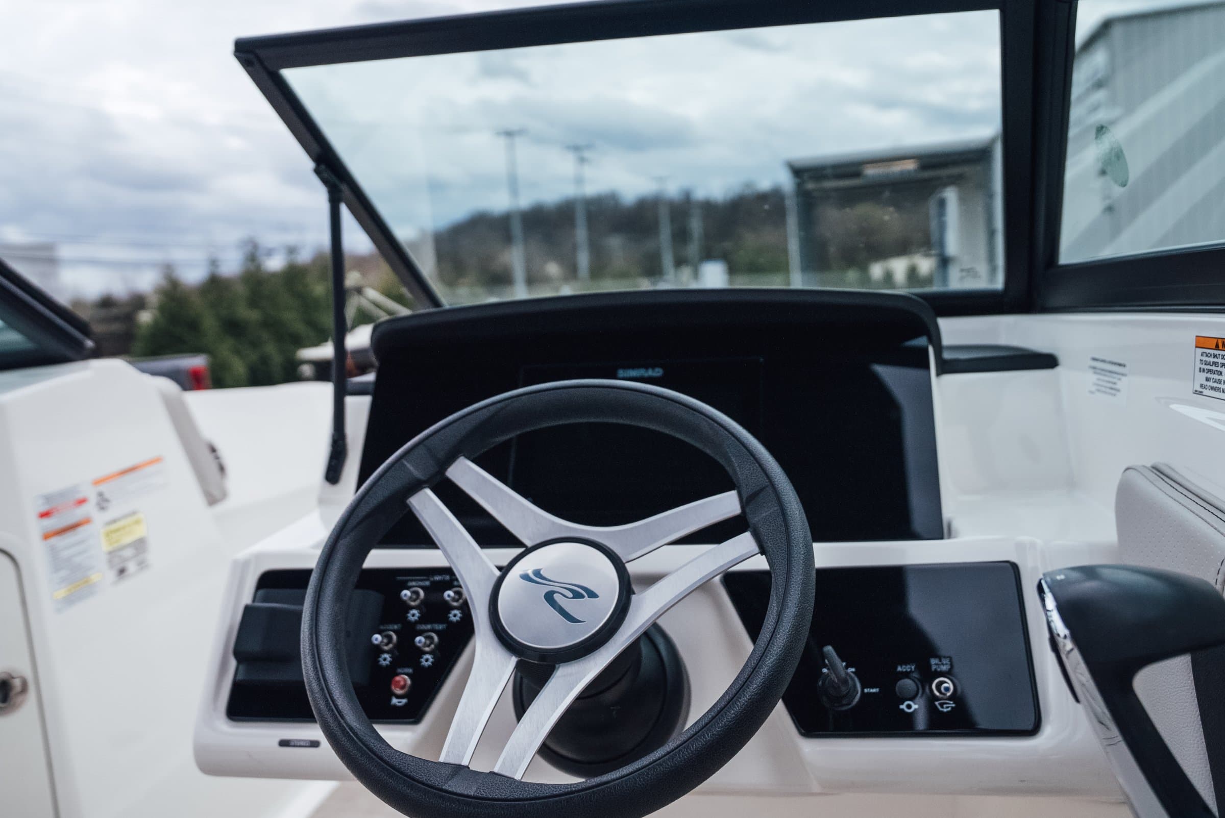 2024 Sea Ray 210 SPO - exterior