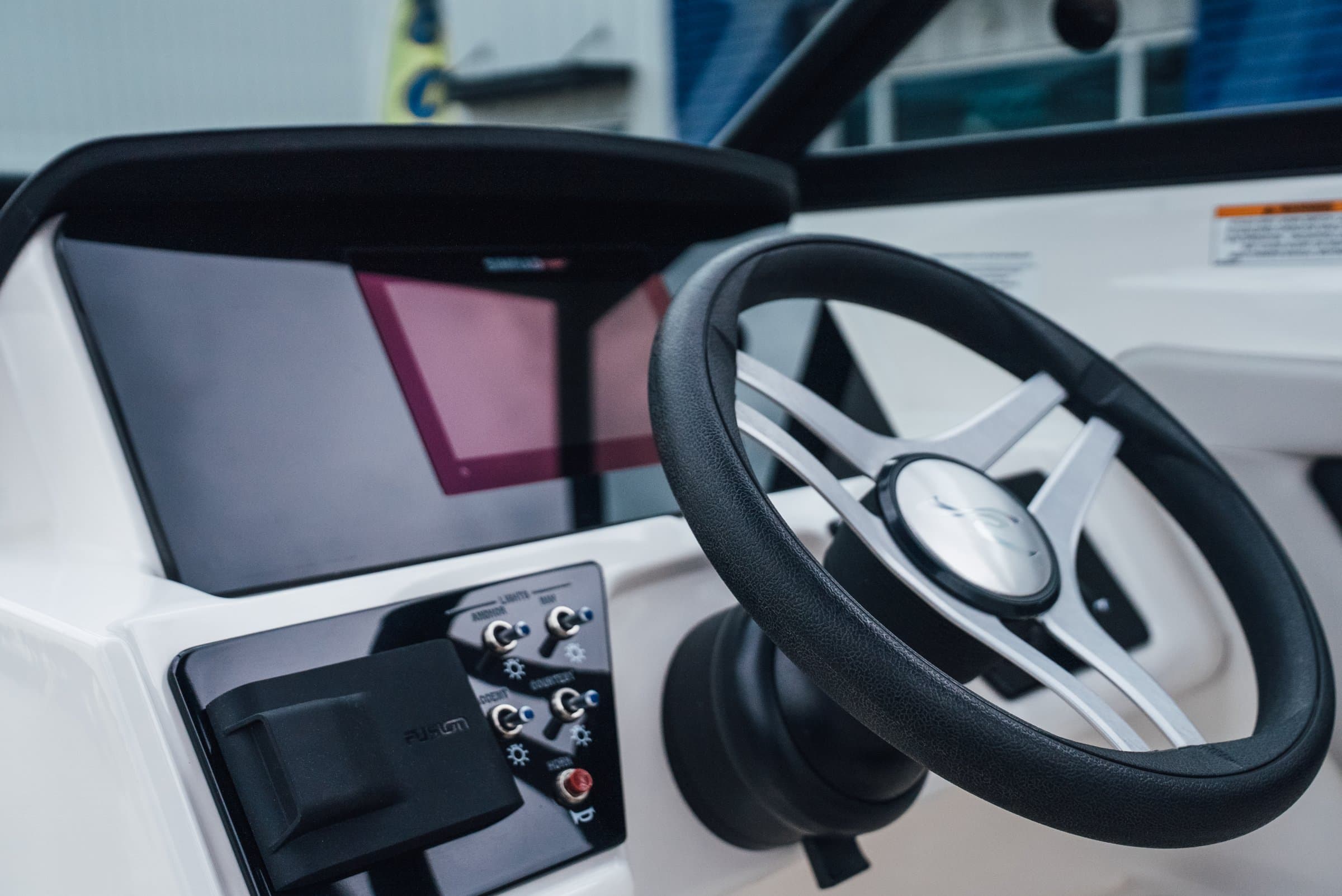 2024 Sea Ray 210 SPO - exterior