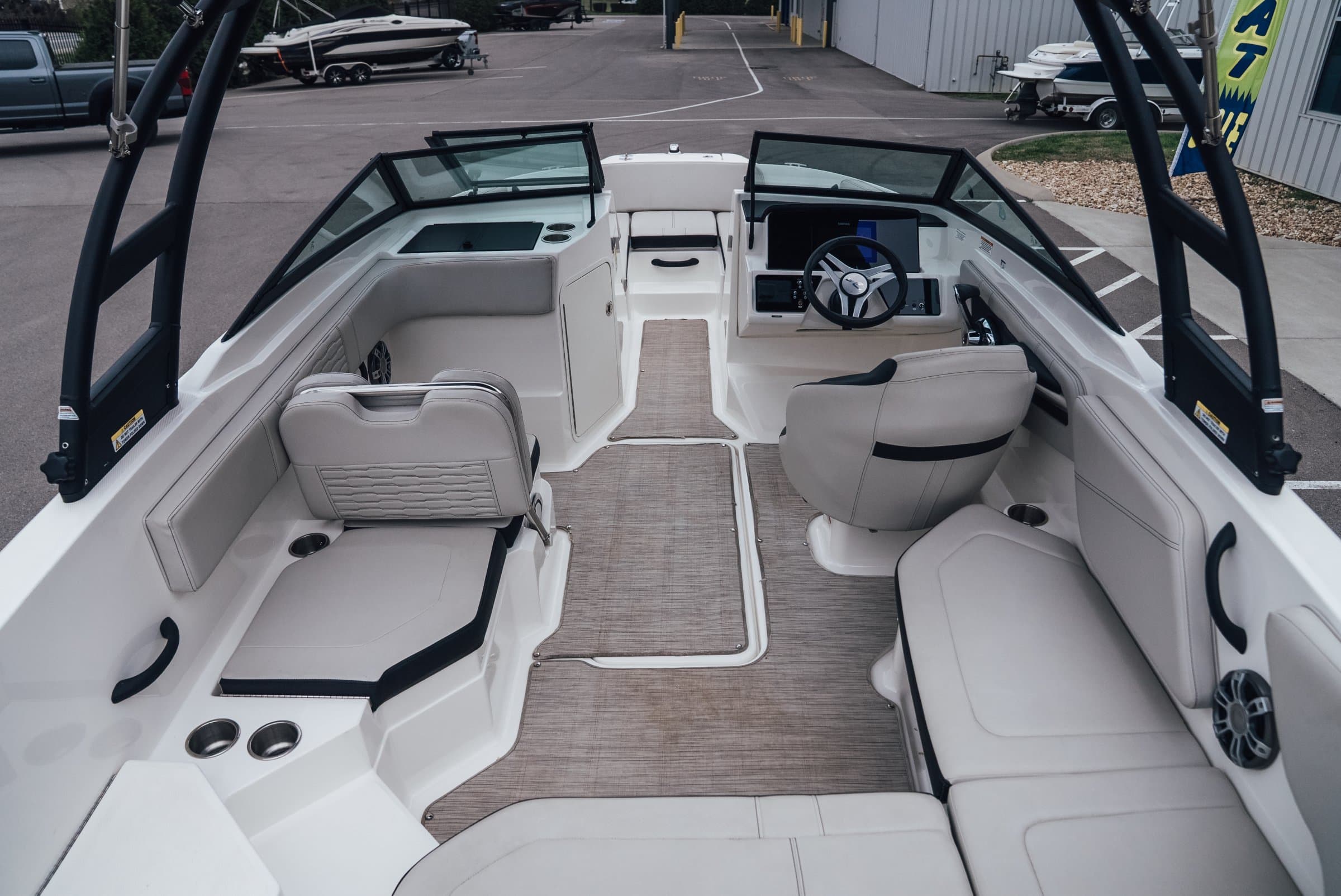 2024 Sea Ray 210 SPO - exterior