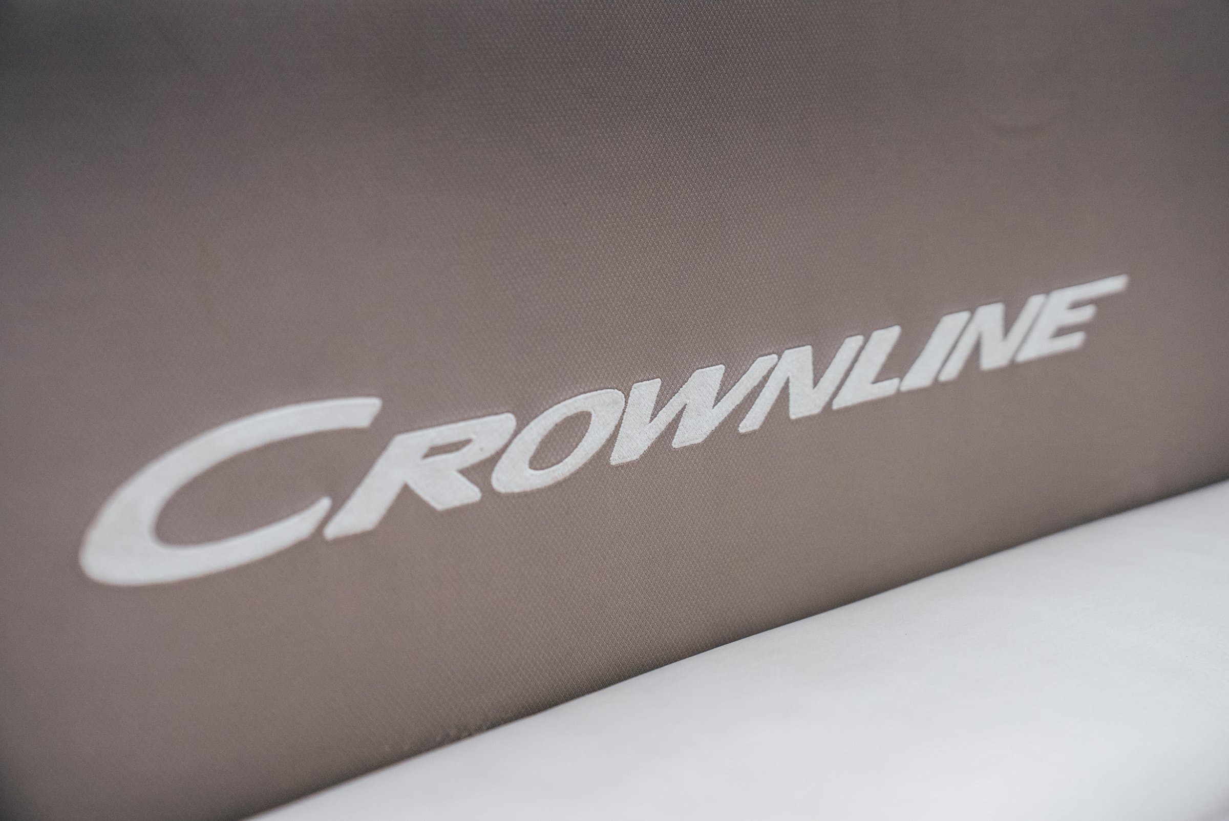 2023 Crownline E235 - exterior