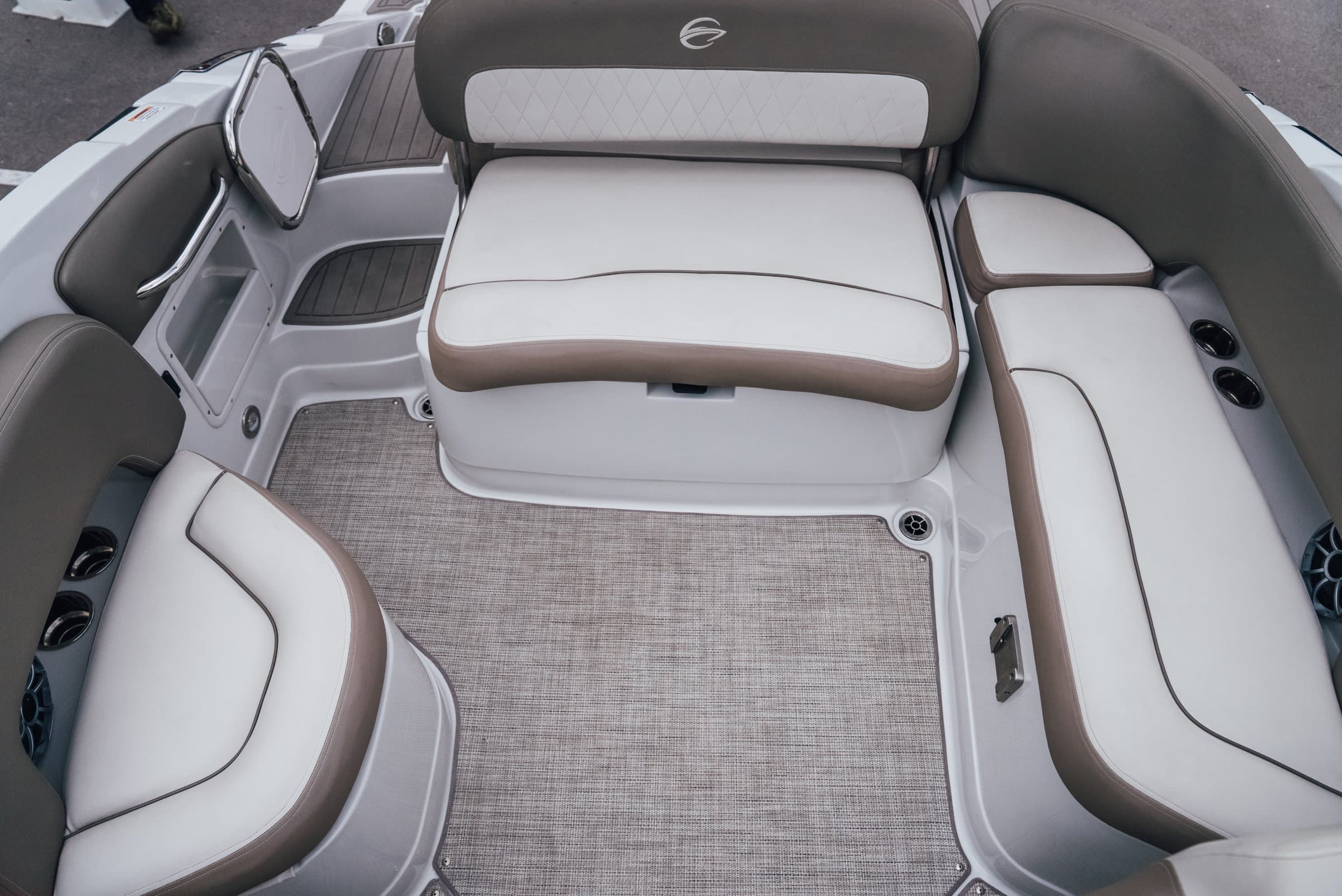 2023 Crownline E235 - exterior