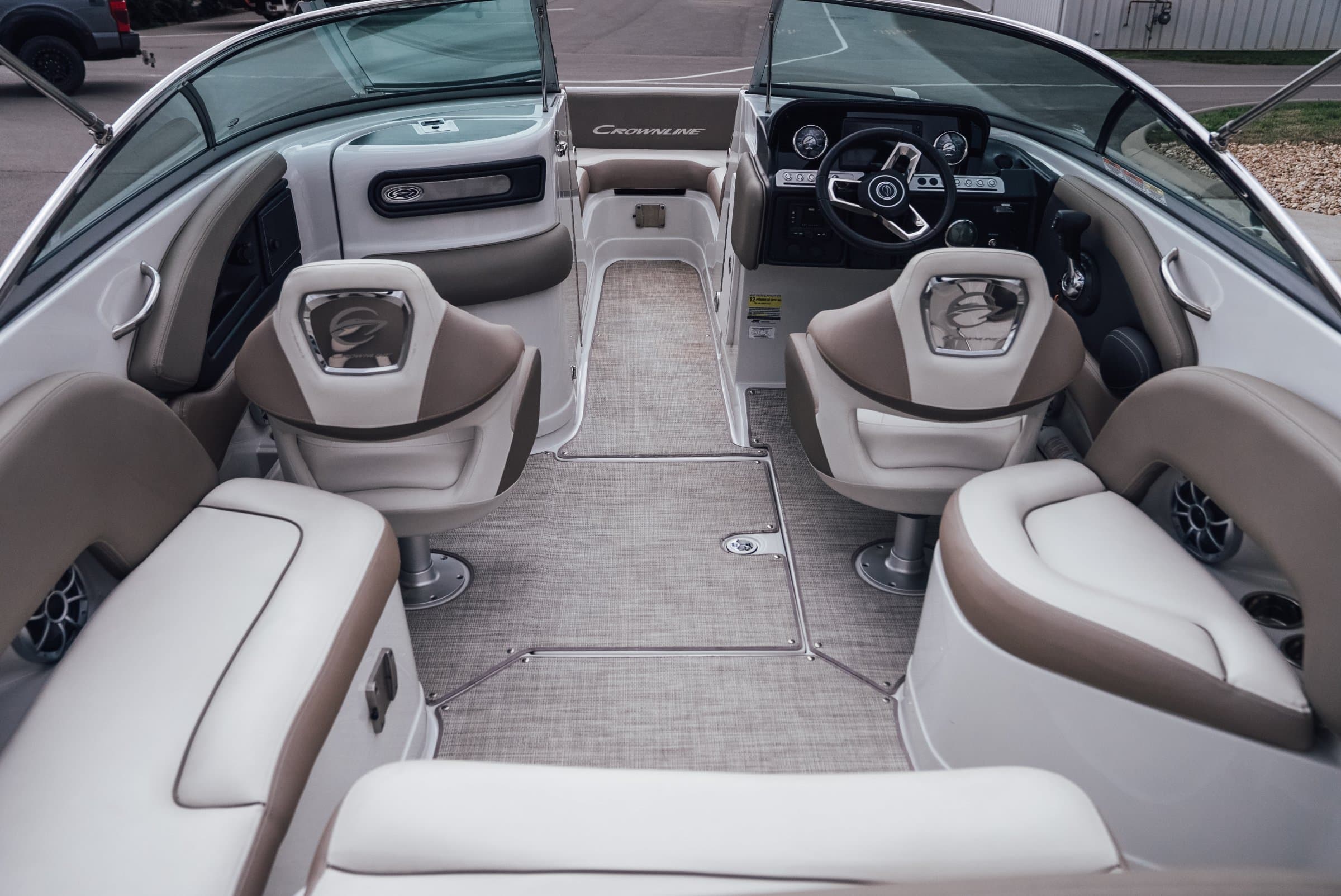 2023 Crownline E235 - exterior