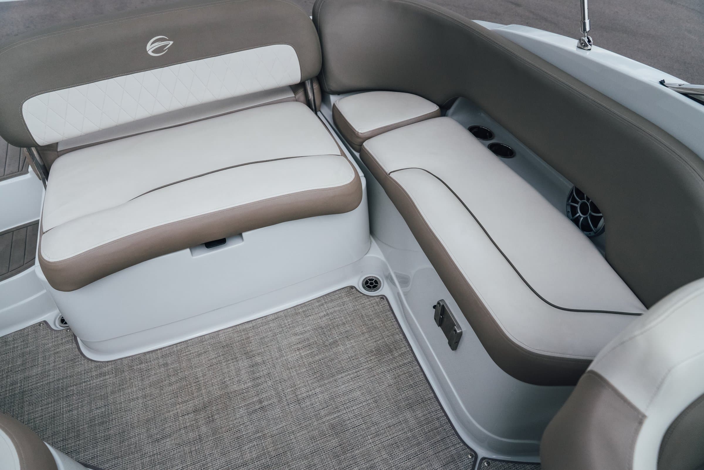 2023 Crownline E235 - exterior