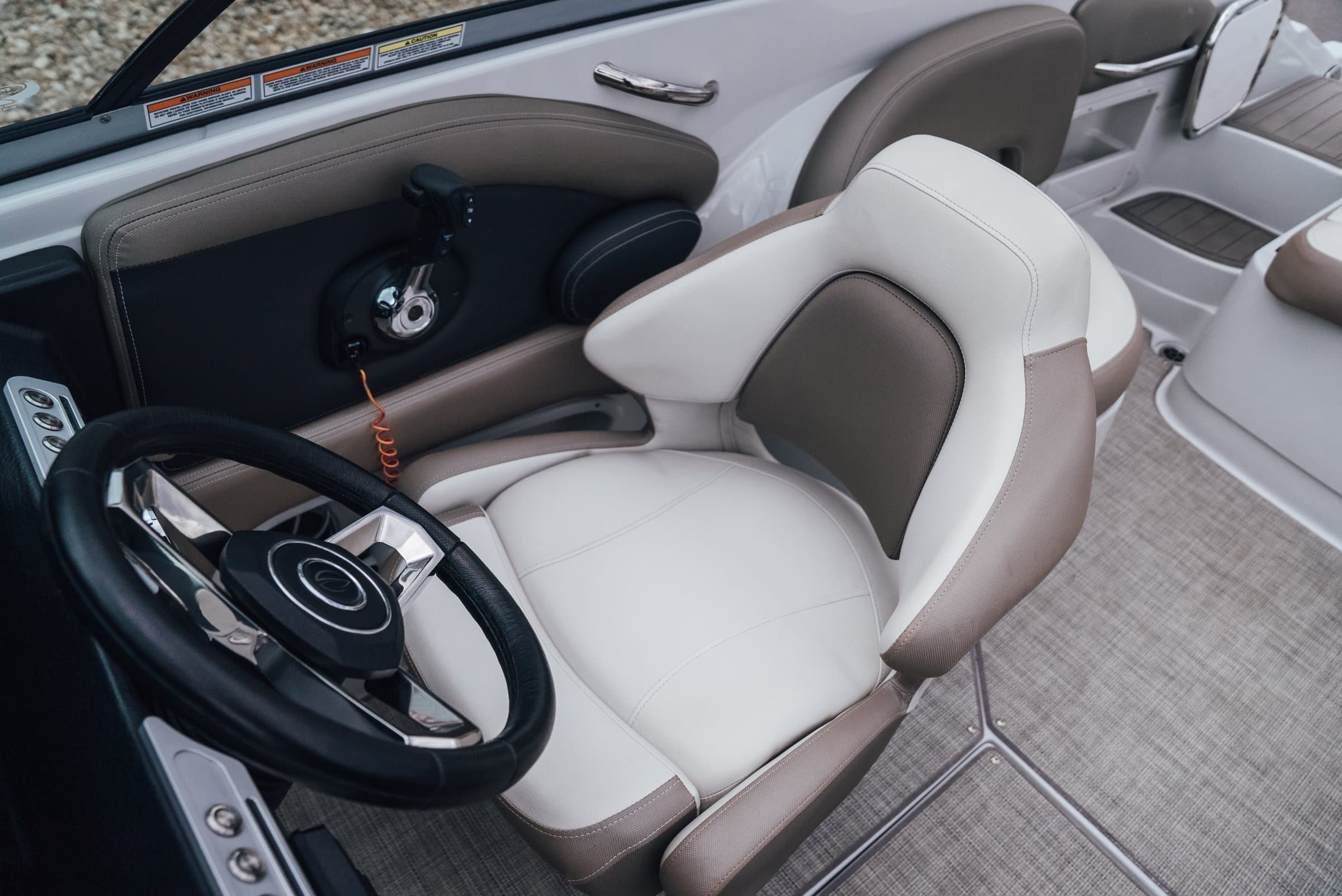 2023 Crownline E235 - exterior