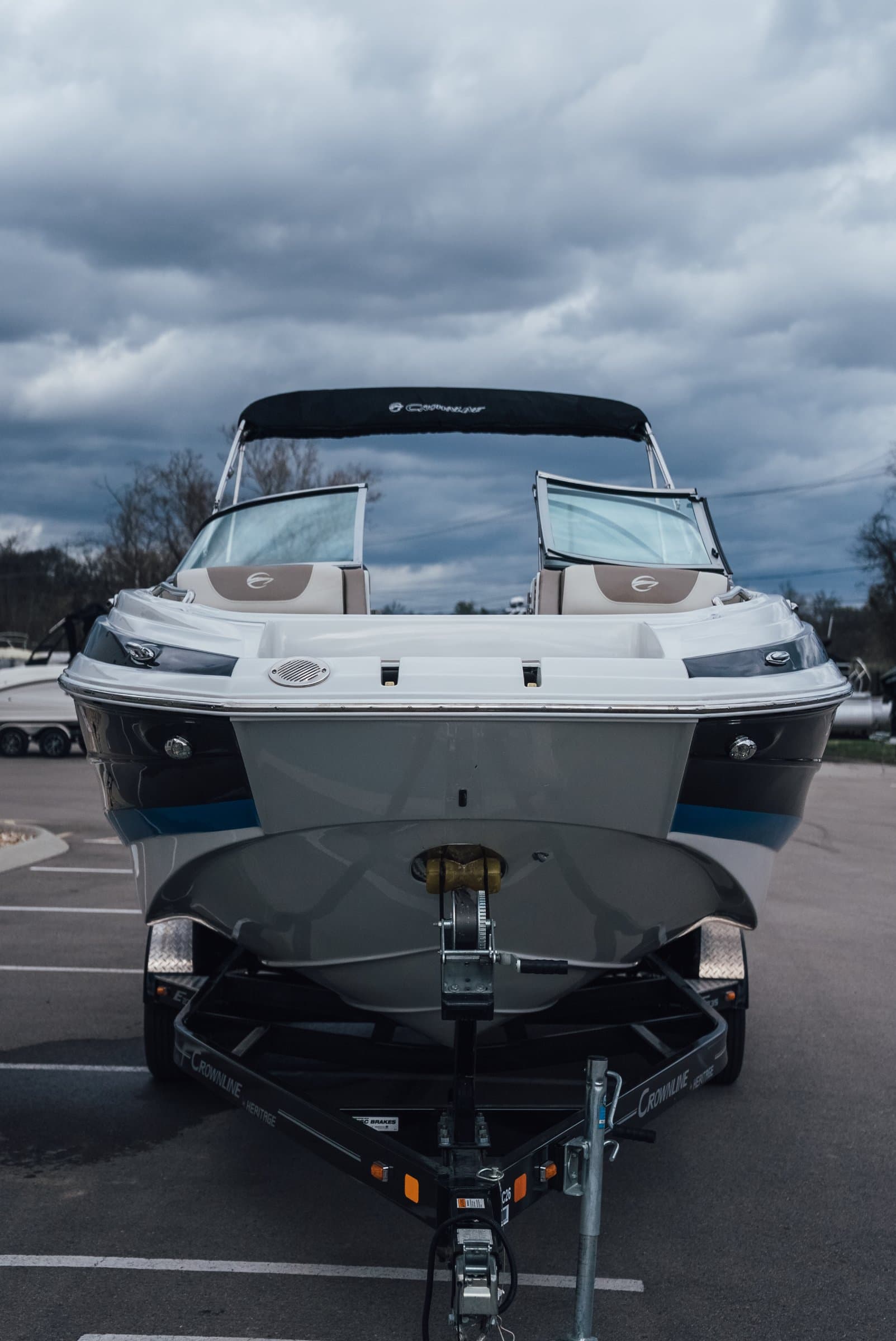 2023 Crownline E235 - exterior