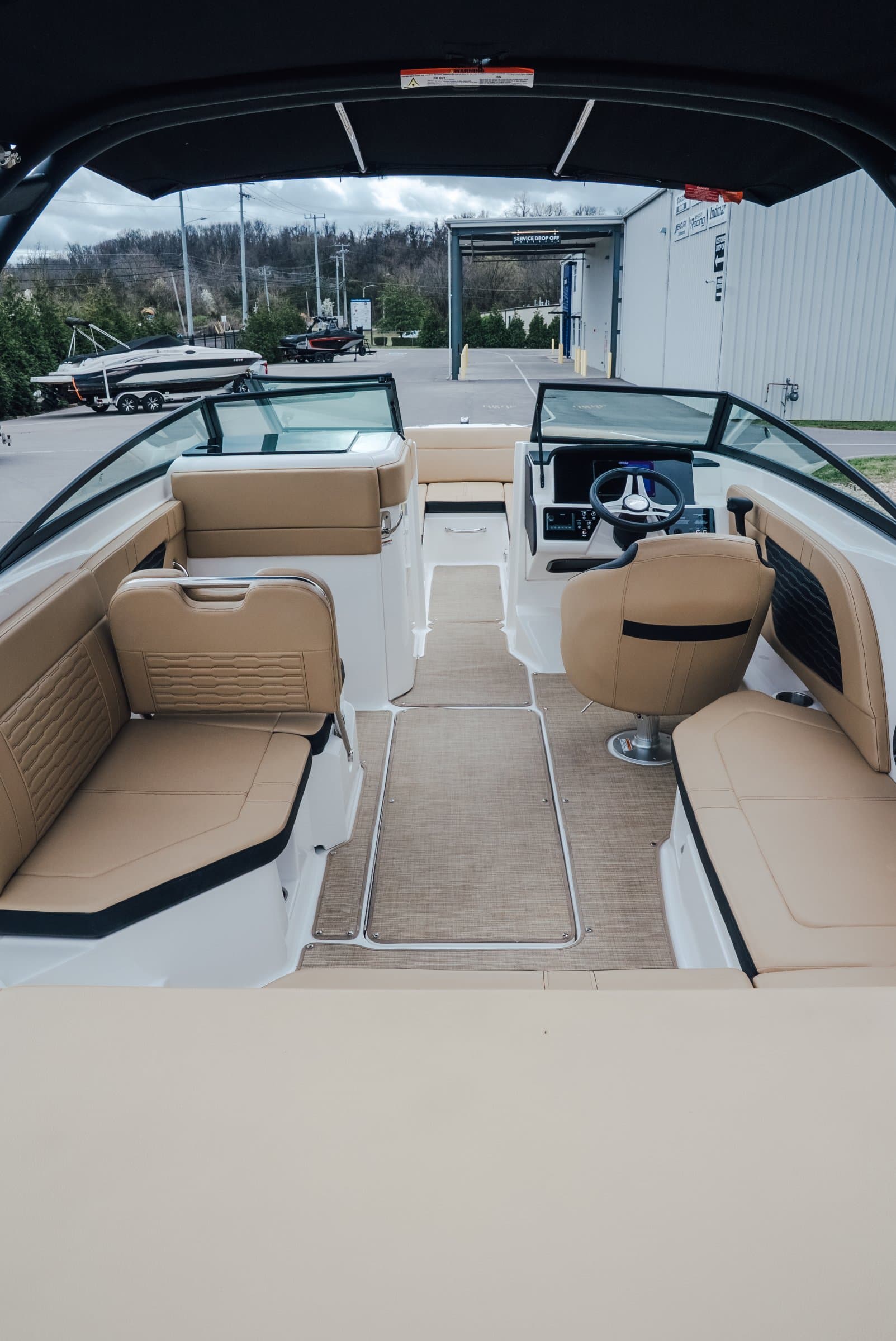 2024 Sea Ray 230 SPX - exterior