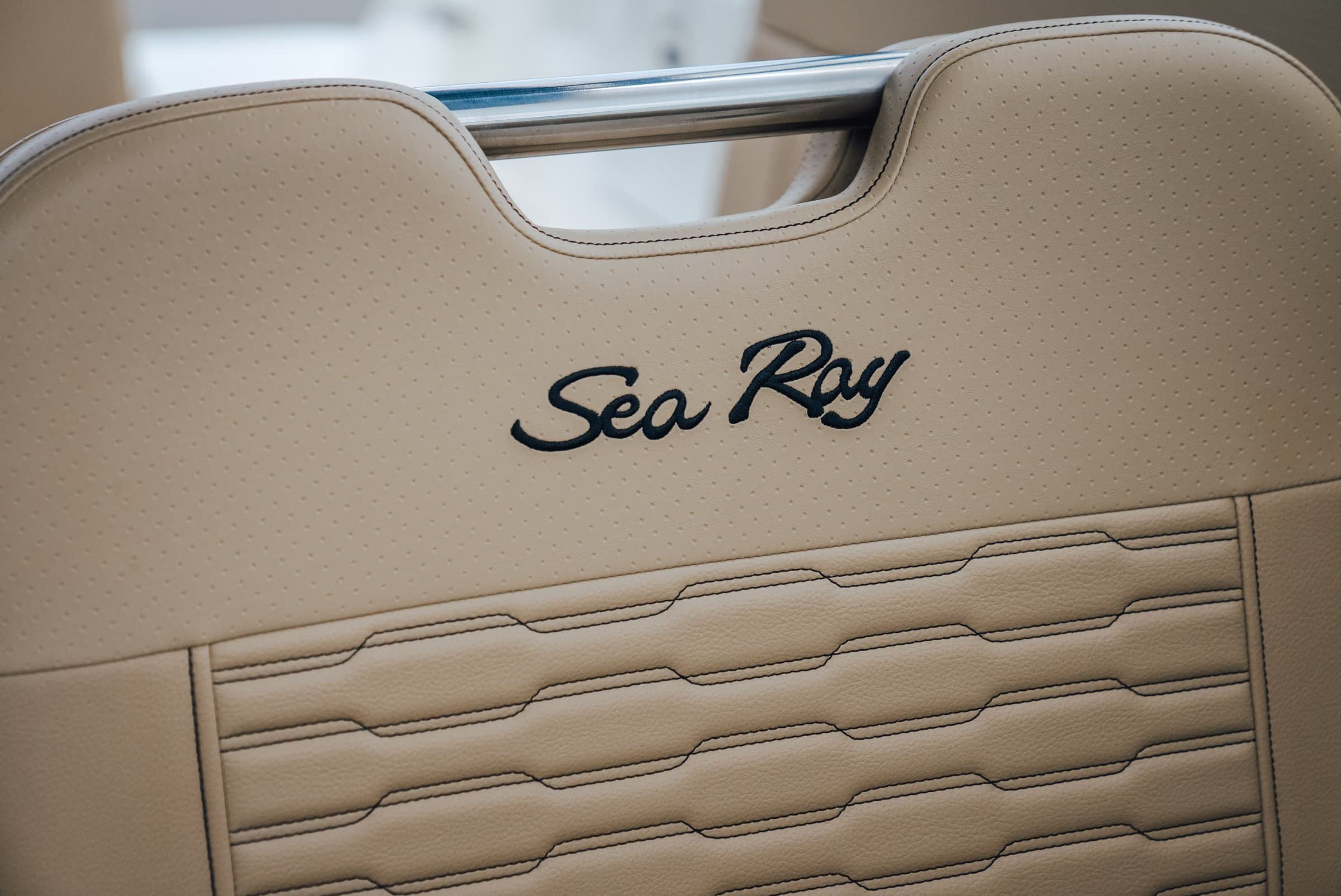 2024 Sea Ray 230 SPX - exterior