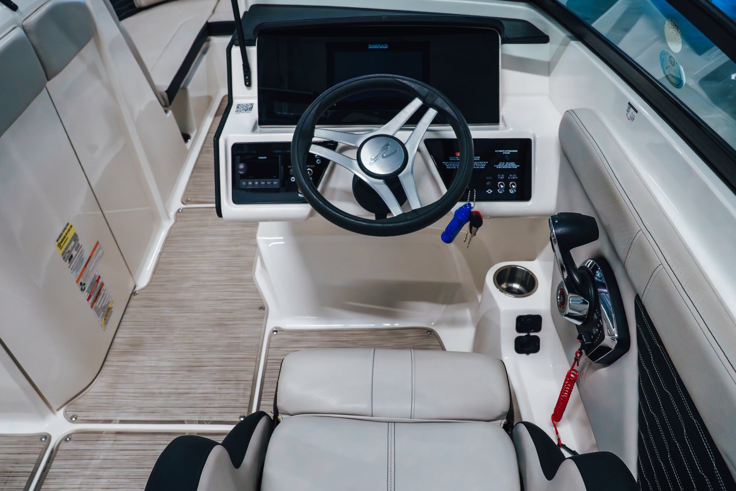 2023 Sea Ray 230 SPX - exterior