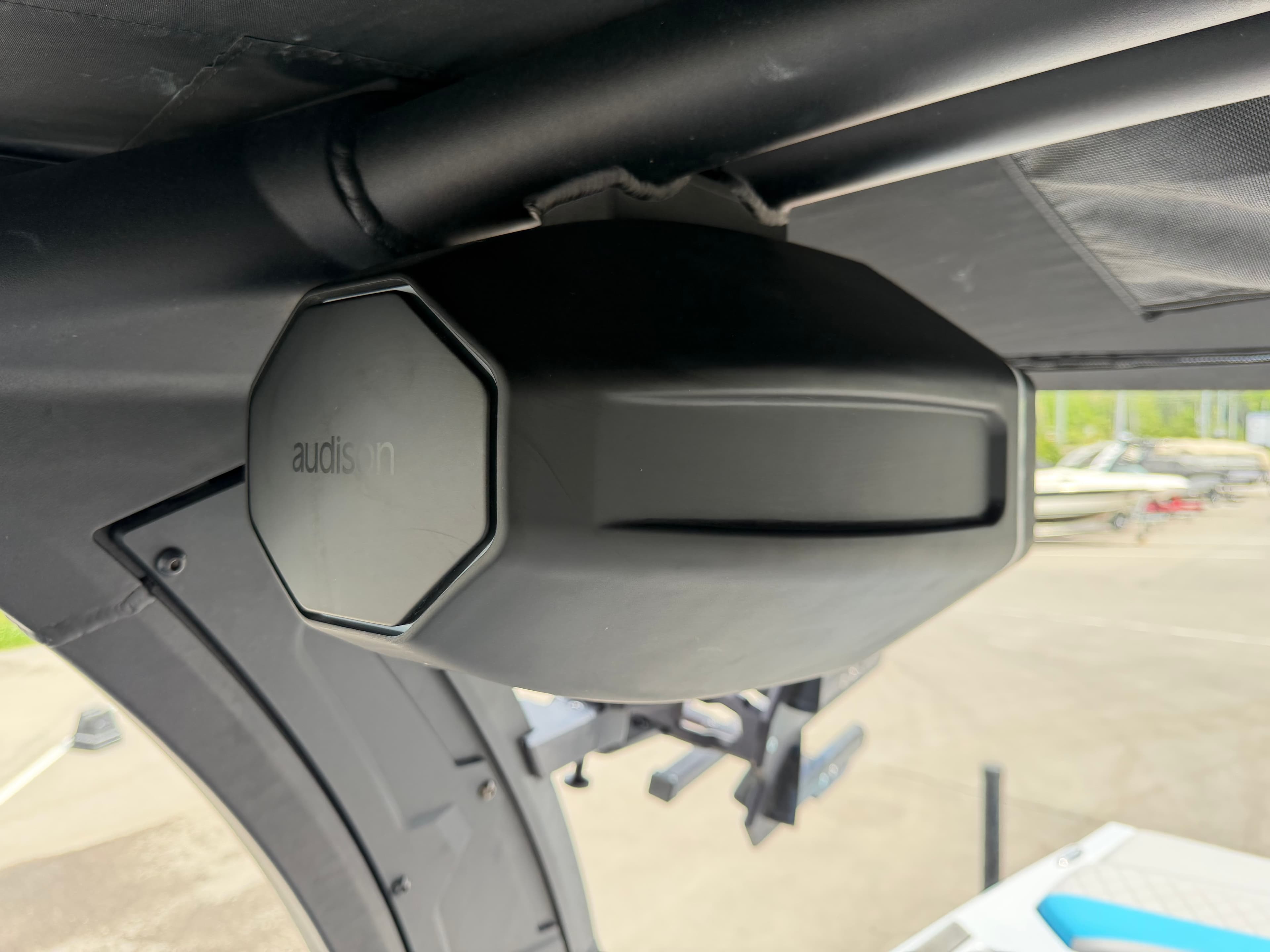 2024 Tige Z1 - exterior