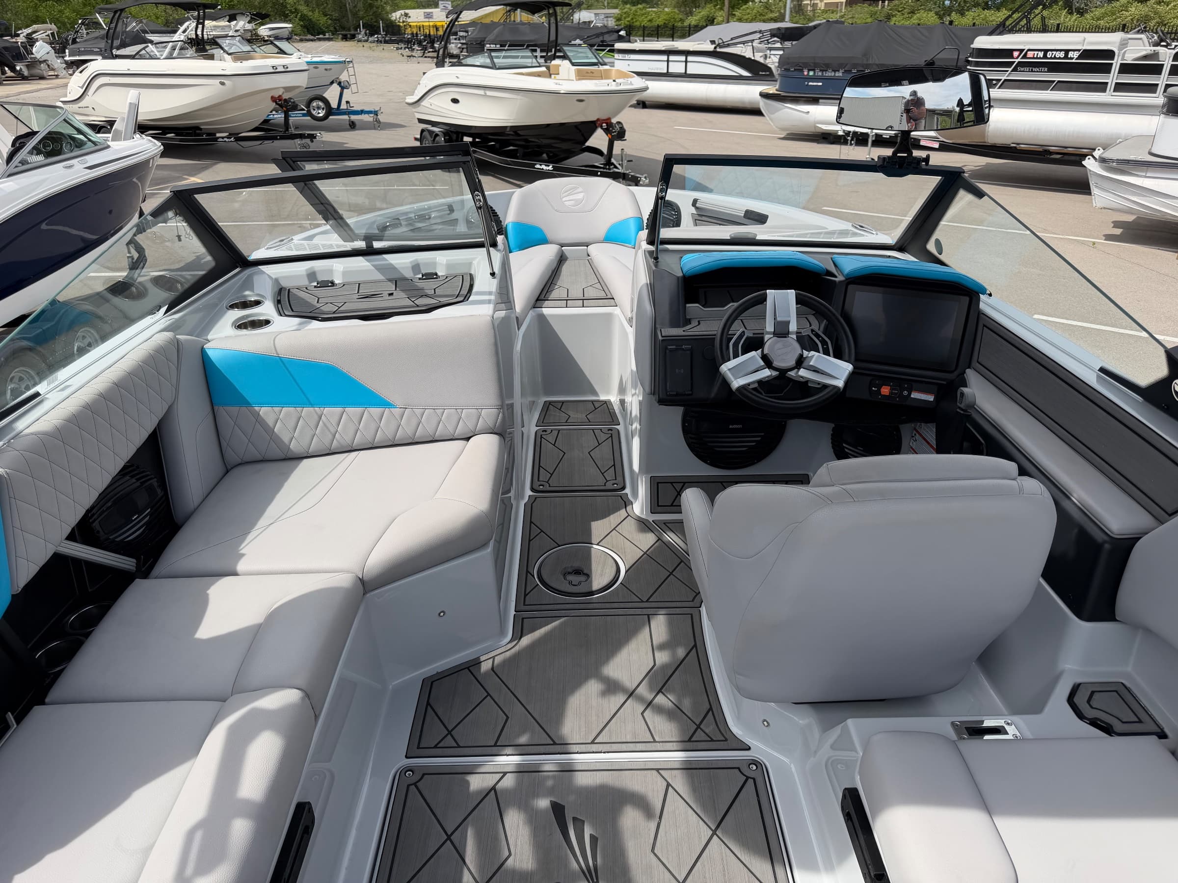 2024 Tige Z1 - exterior