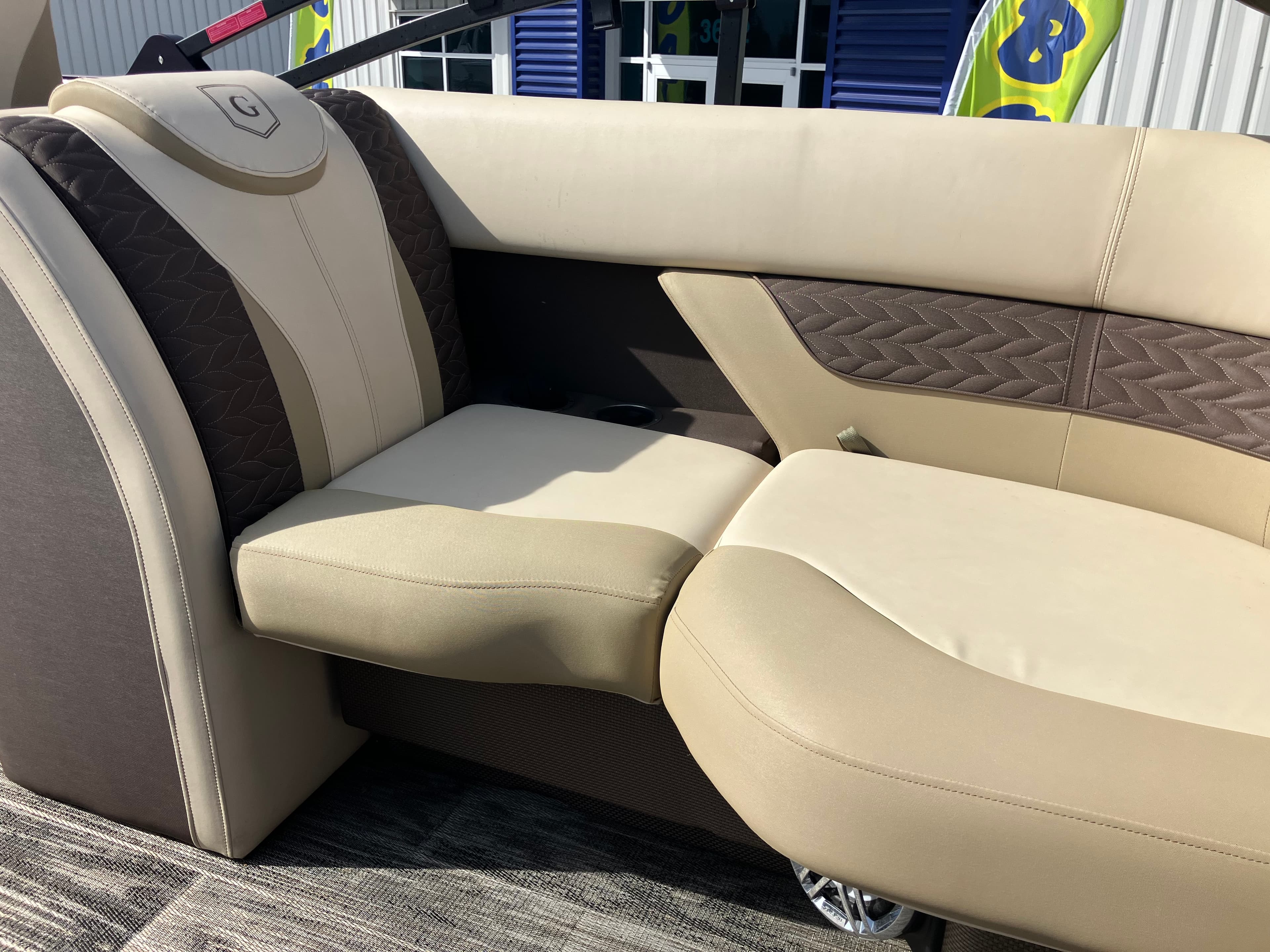 2023 Godfrey Monaco 255 SB - exterior