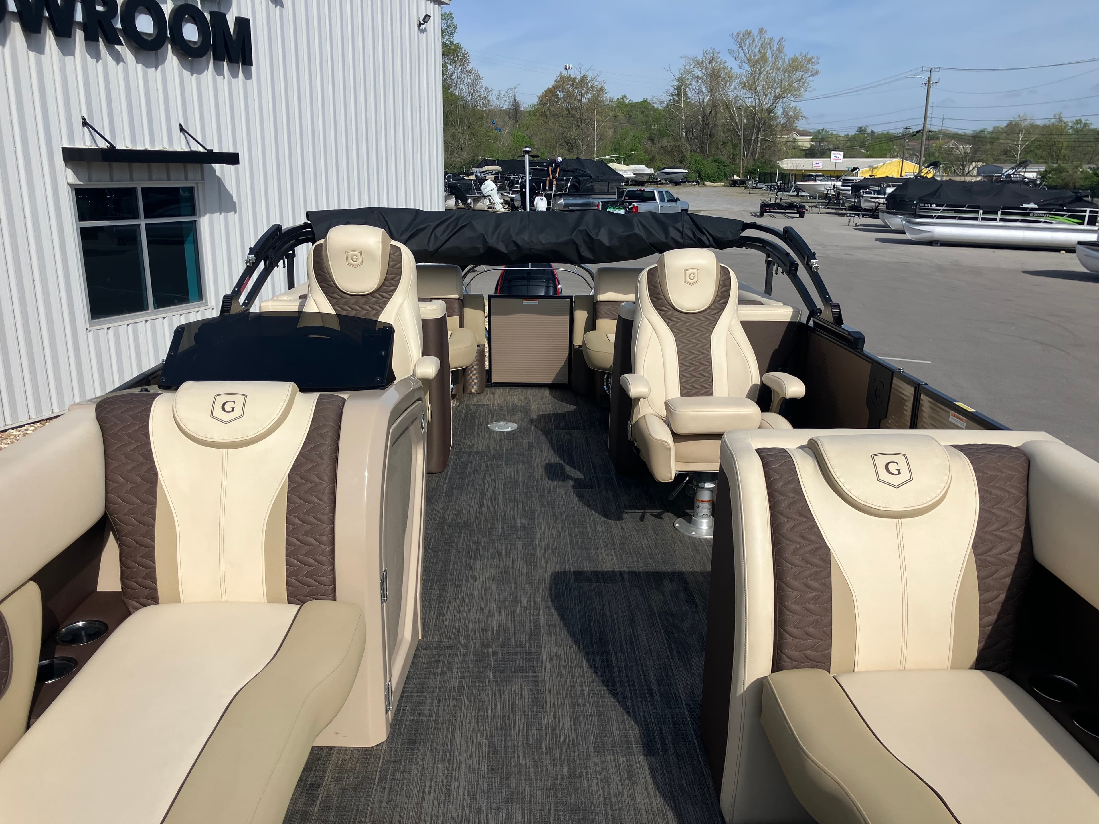 2023 Godfrey Monaco 255 SB - exterior