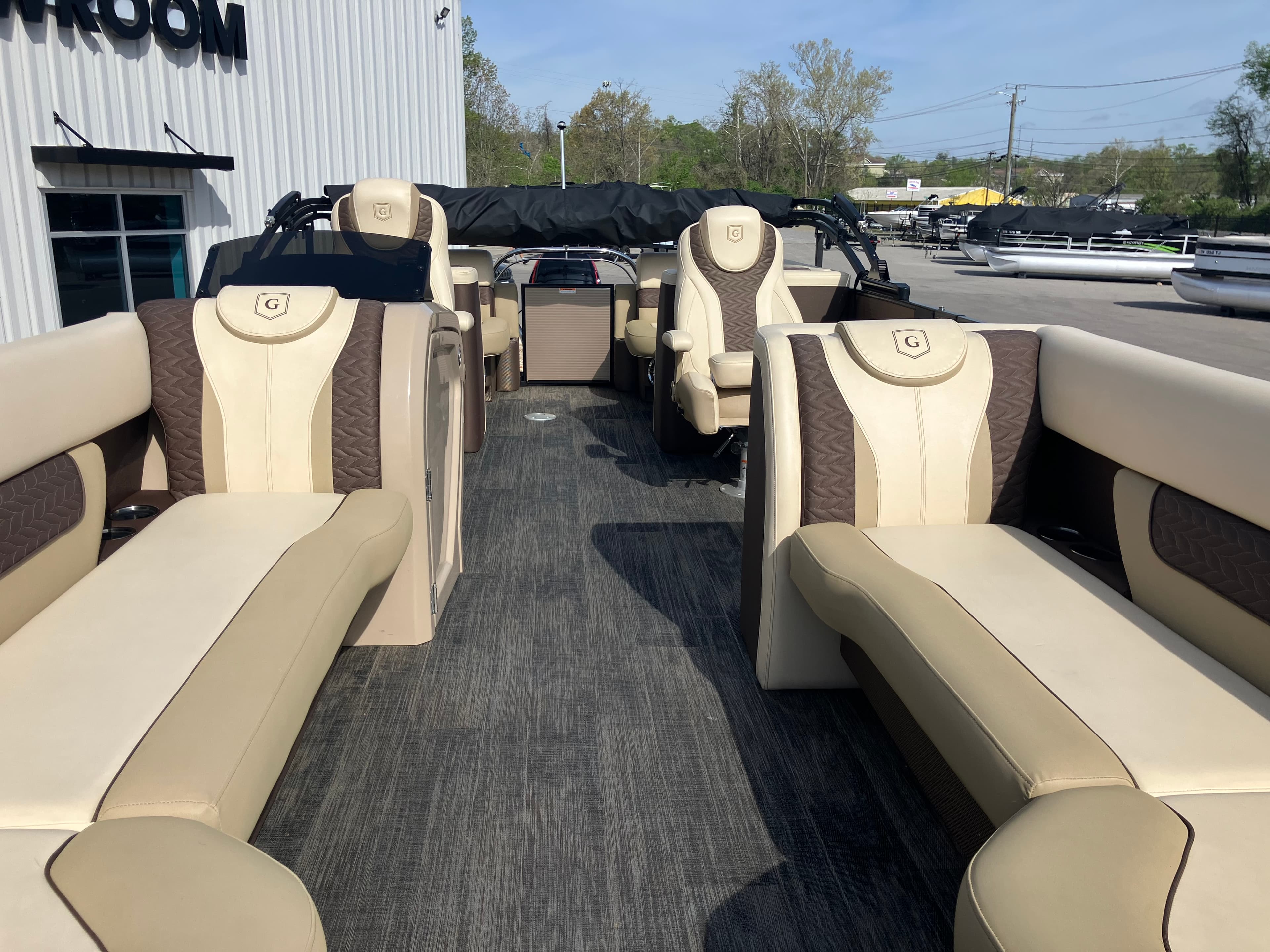 2023 Godfrey Monaco 255 SB - exterior