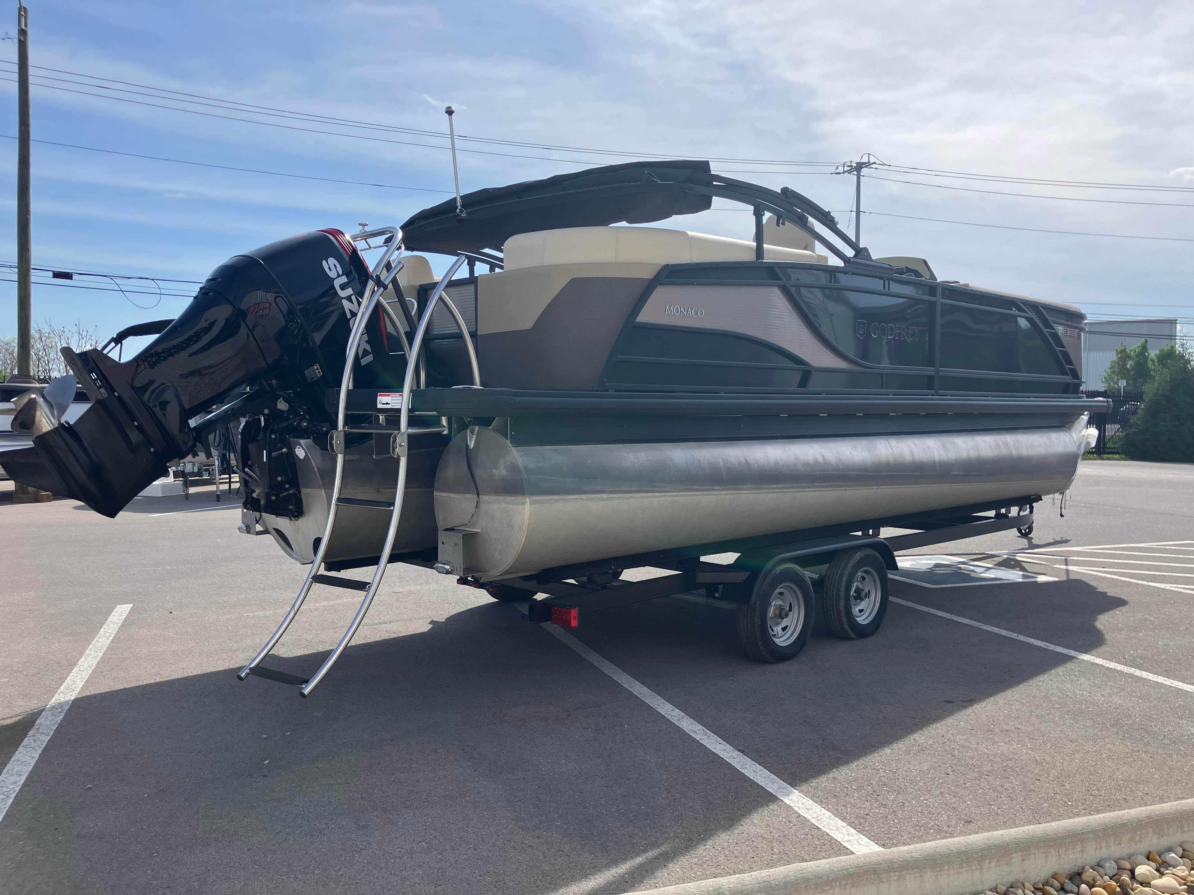 2023 Godfrey Monaco 255 SB - exterior