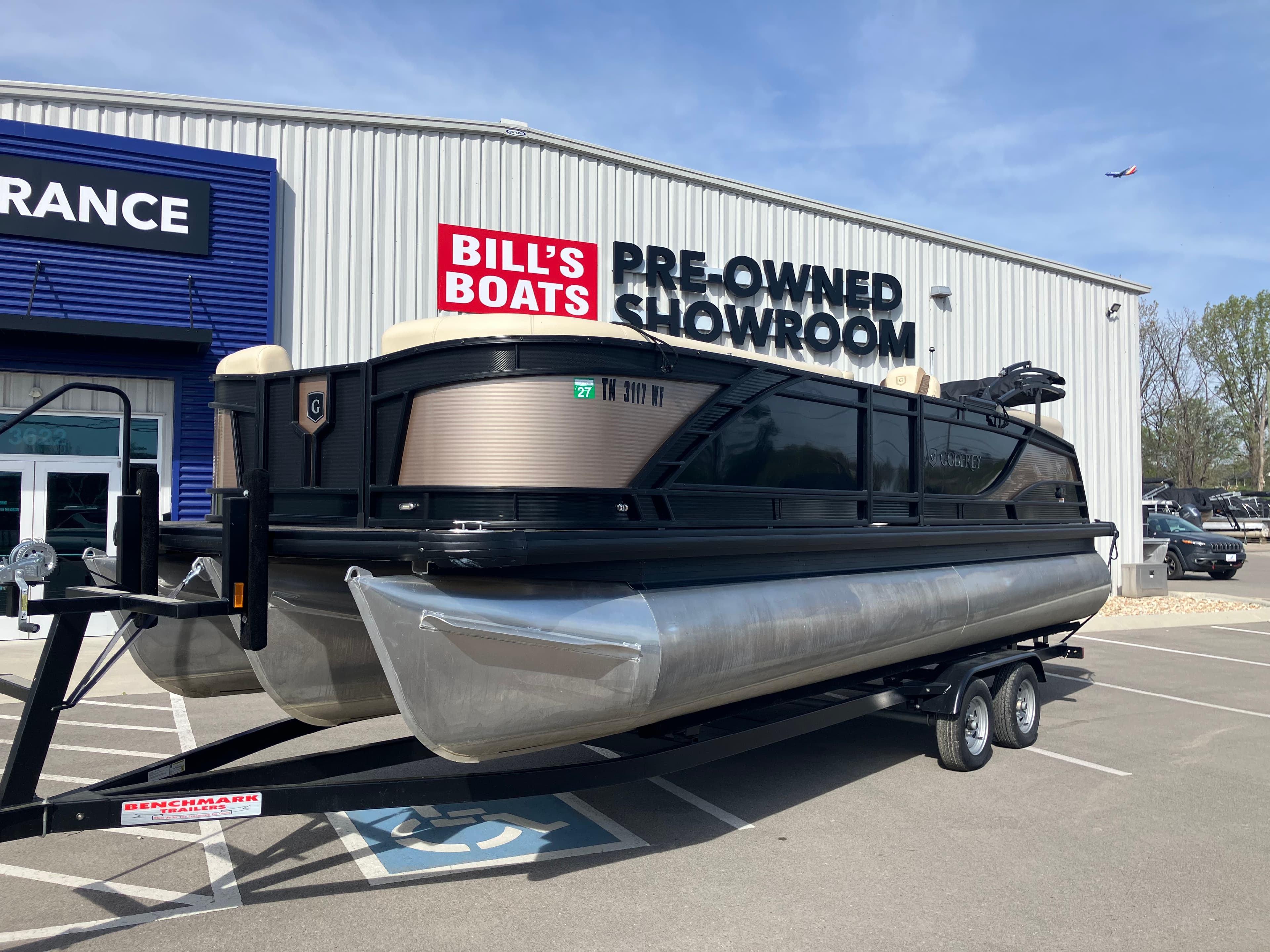 2023 Godfrey Monaco 255 SB - exterior