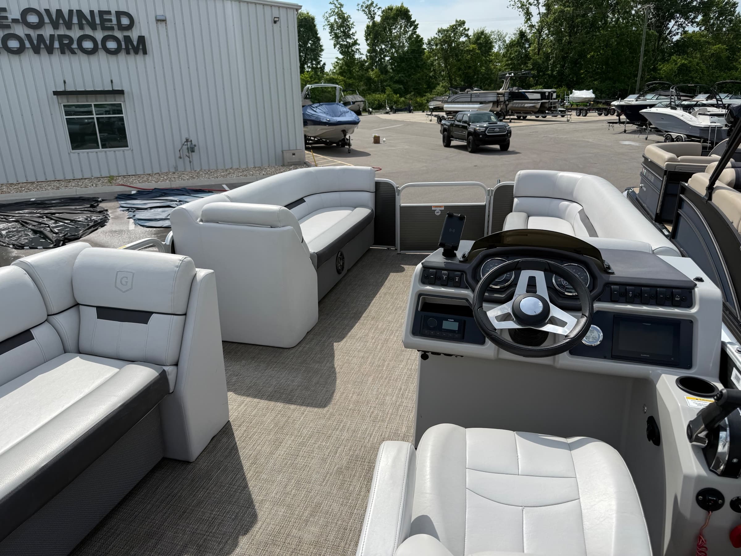 2023 Sweetwater 2286C - exterior