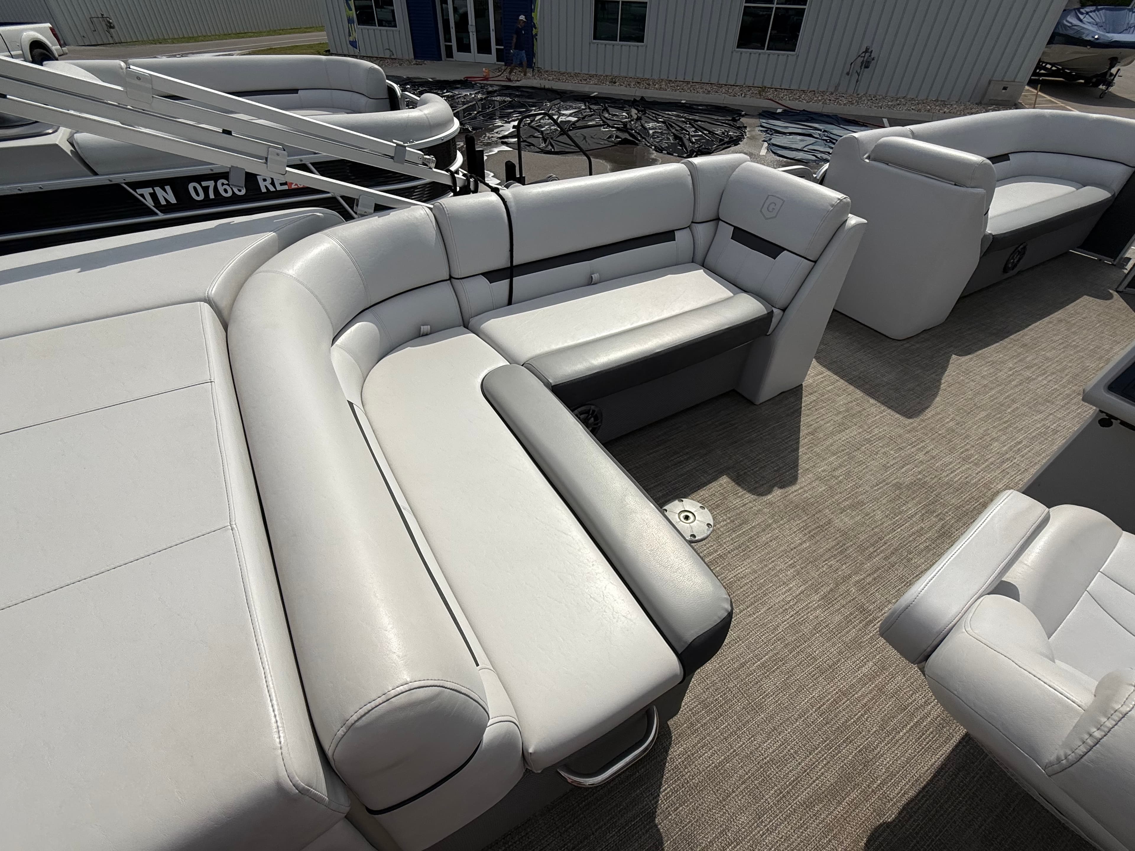 2023 Sweetwater 2286C - exterior