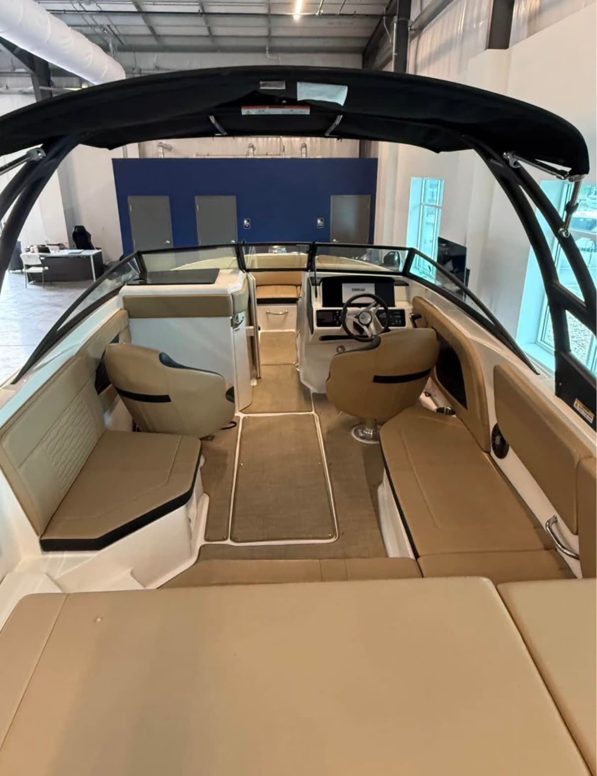 2024 Sea Ray 230 - exterior