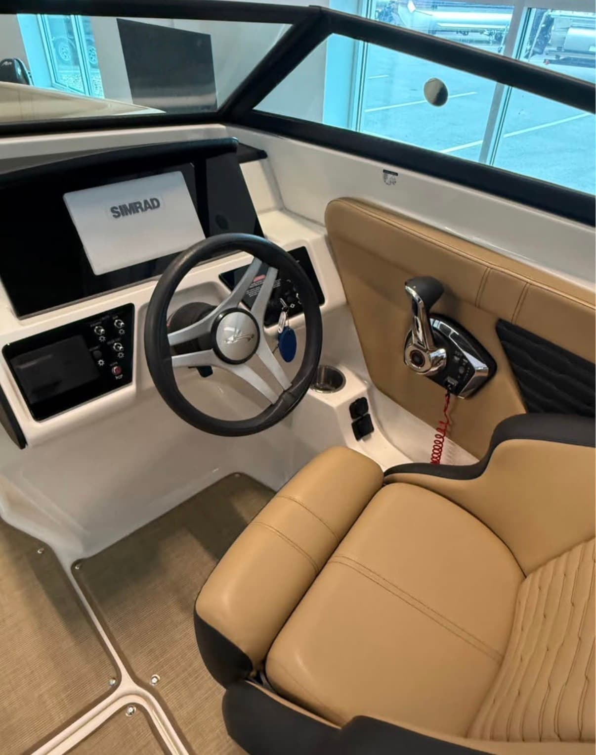 2024 Sea Ray 230 - exterior