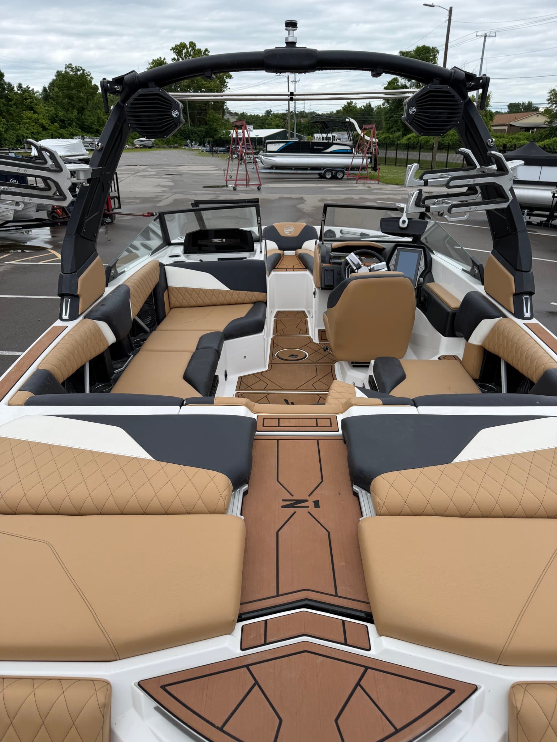 2023 Tige Z1 - exterior