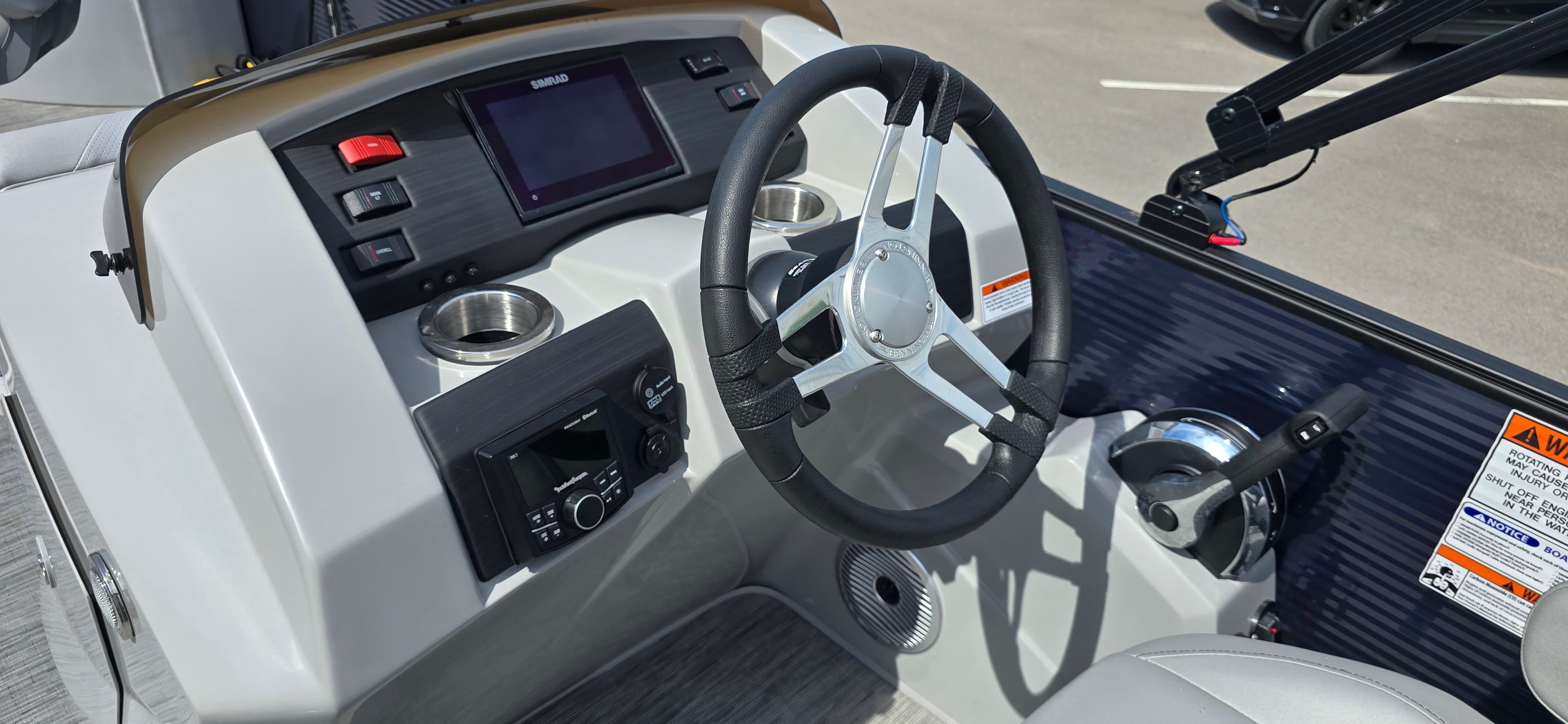 2022 Bennington SX 22 - exterior