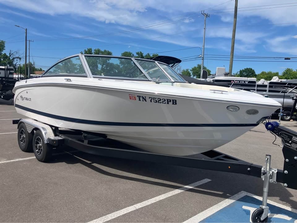 2019 Cobalt 200s - exterior
