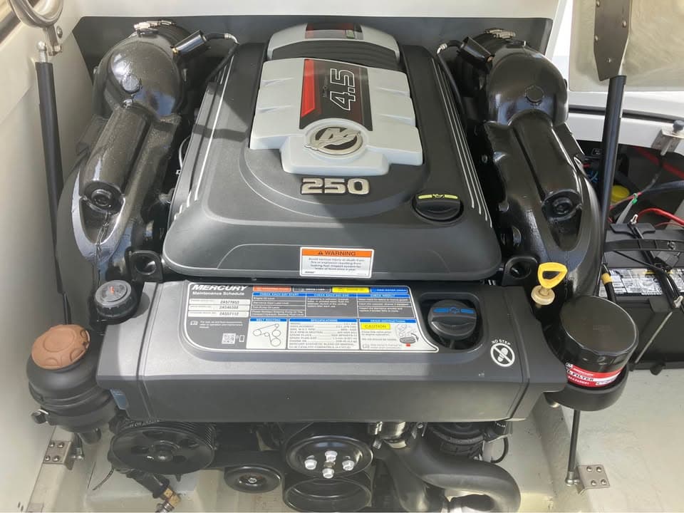 2019 Cobalt 200s - exterior