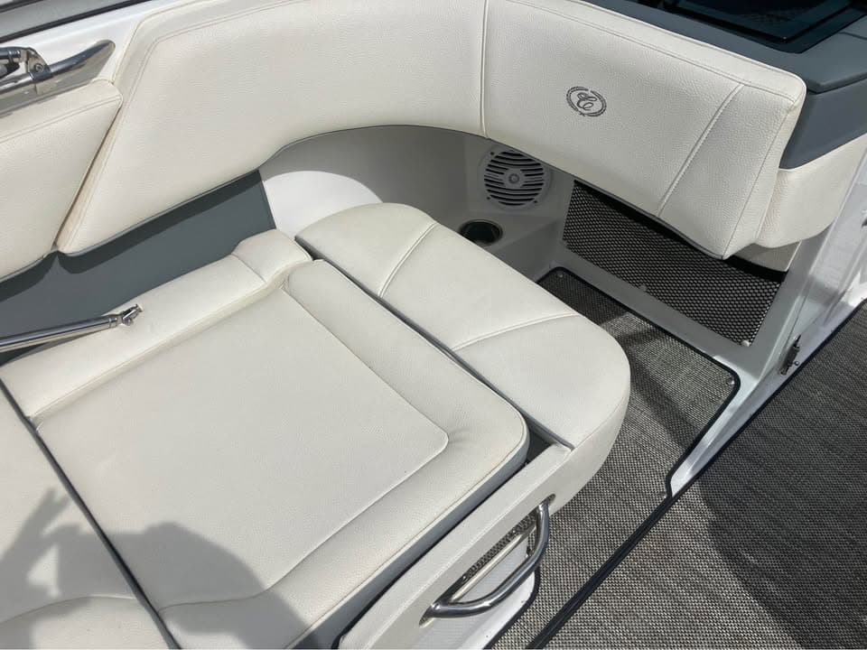 2019 Cobalt 200s - exterior