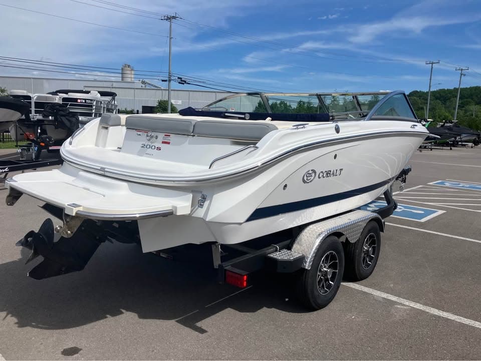 2019 Cobalt 200s - exterior
