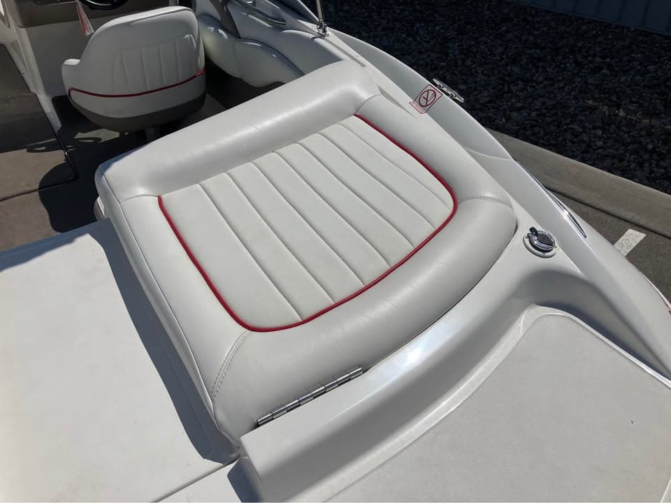 2003 Cobalt 220 - exterior