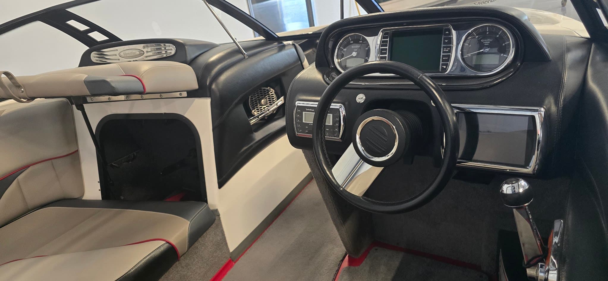2011 Malibu Wakesetter LSV 247 - exterior