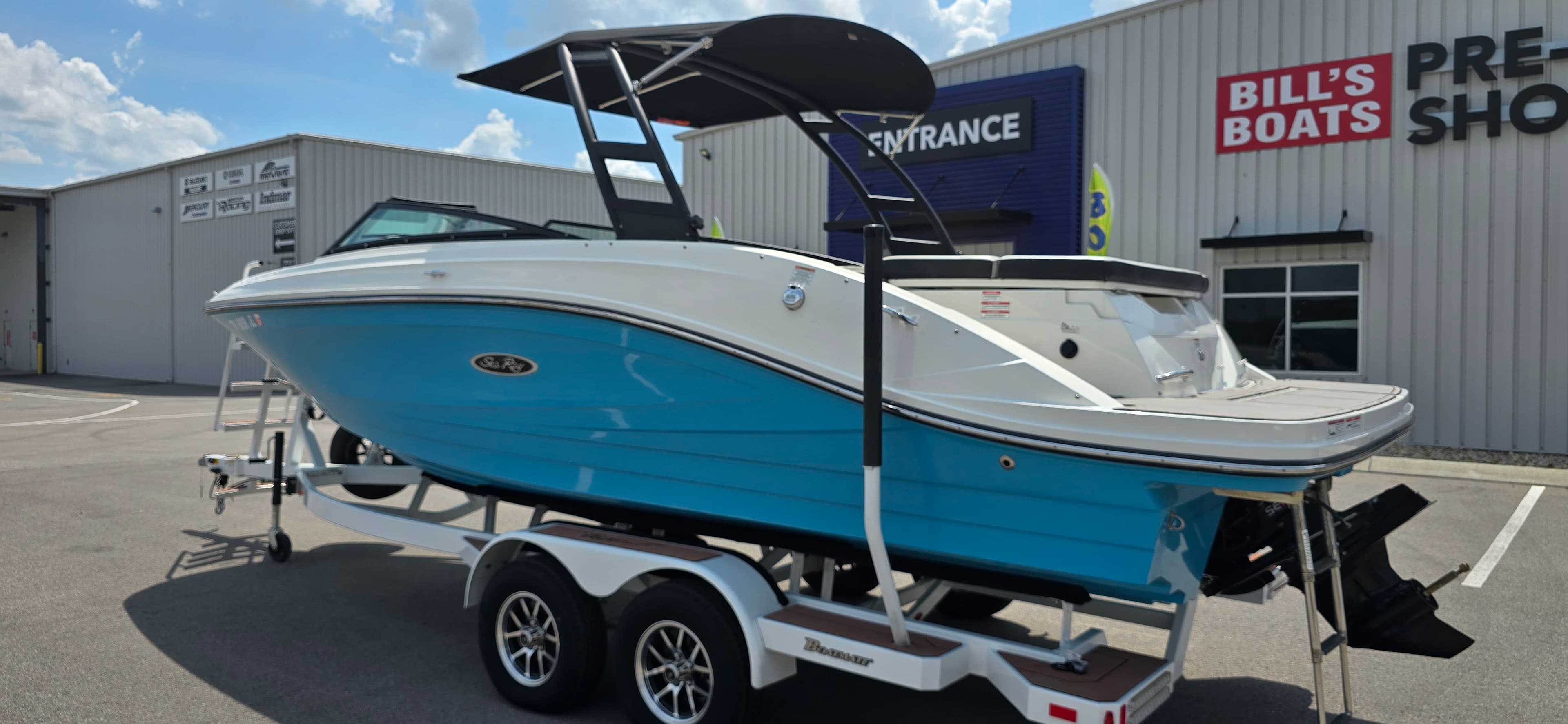 2023 Sea Ray 230 SPX - exterior