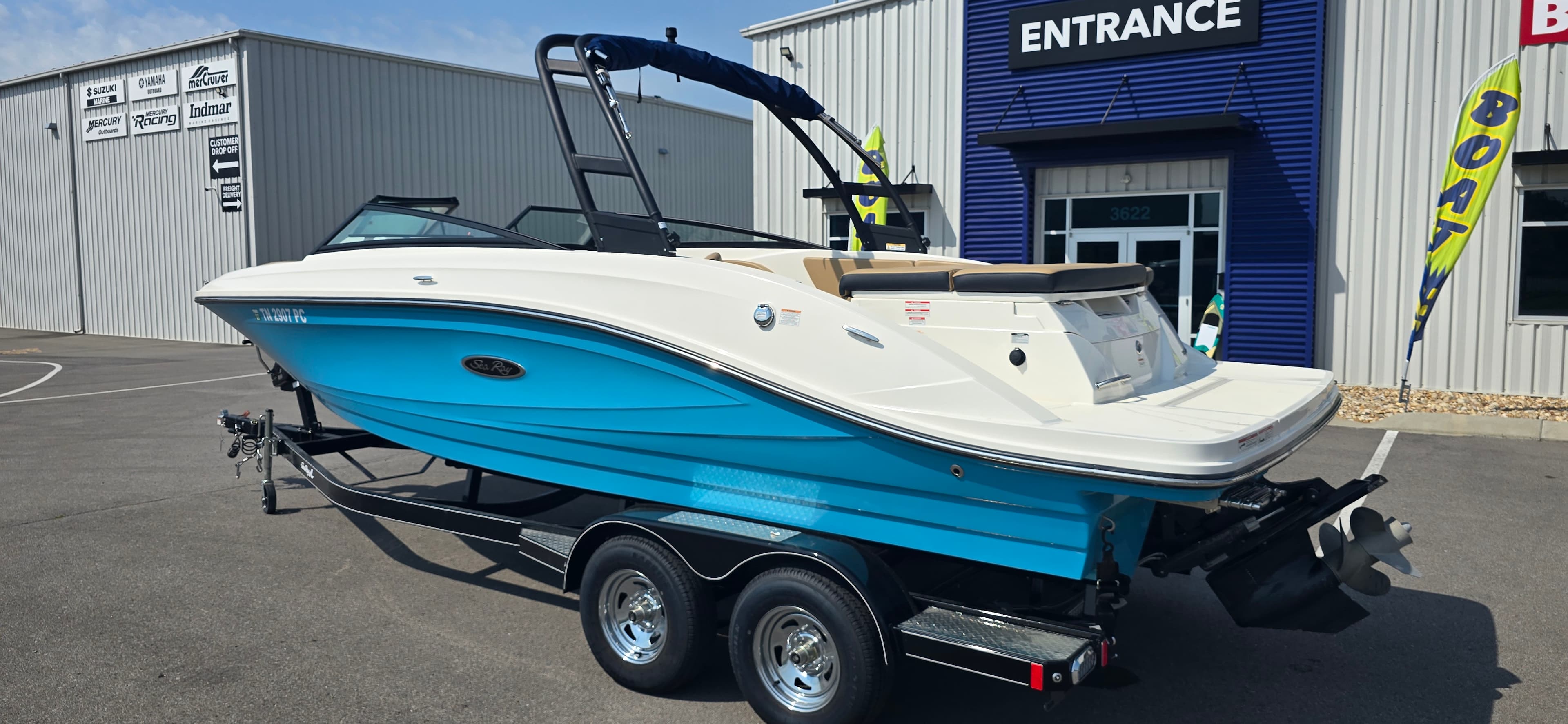 2024 Sea Ray SPX 230 - exterior