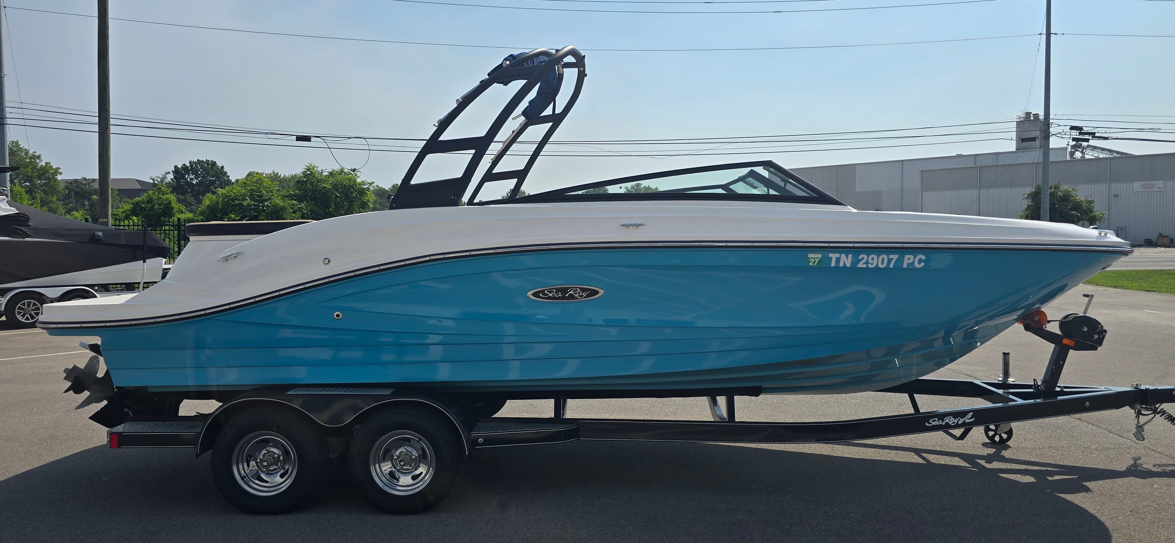 2024 Sea Ray SPX 230 - exterior