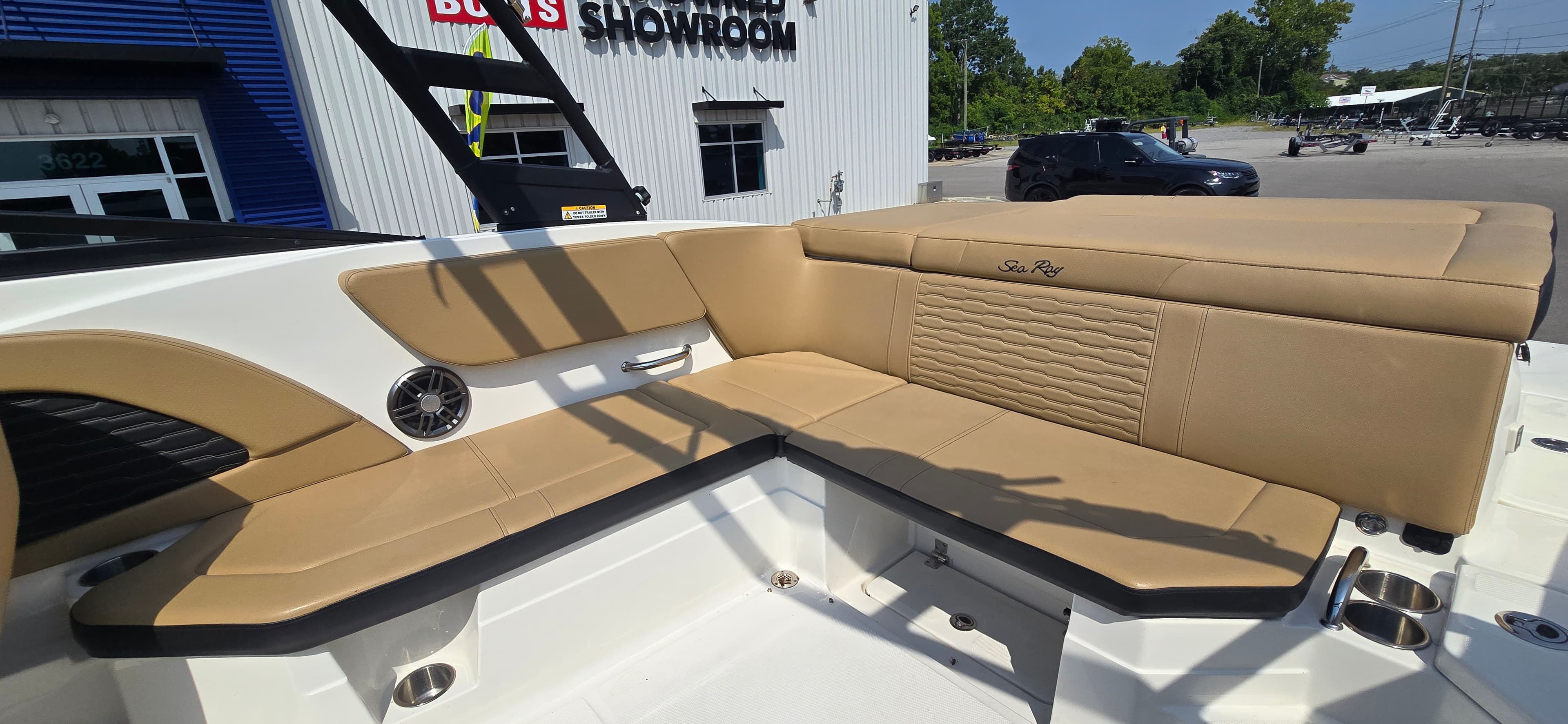 2024 Sea Ray SPX 230 - exterior