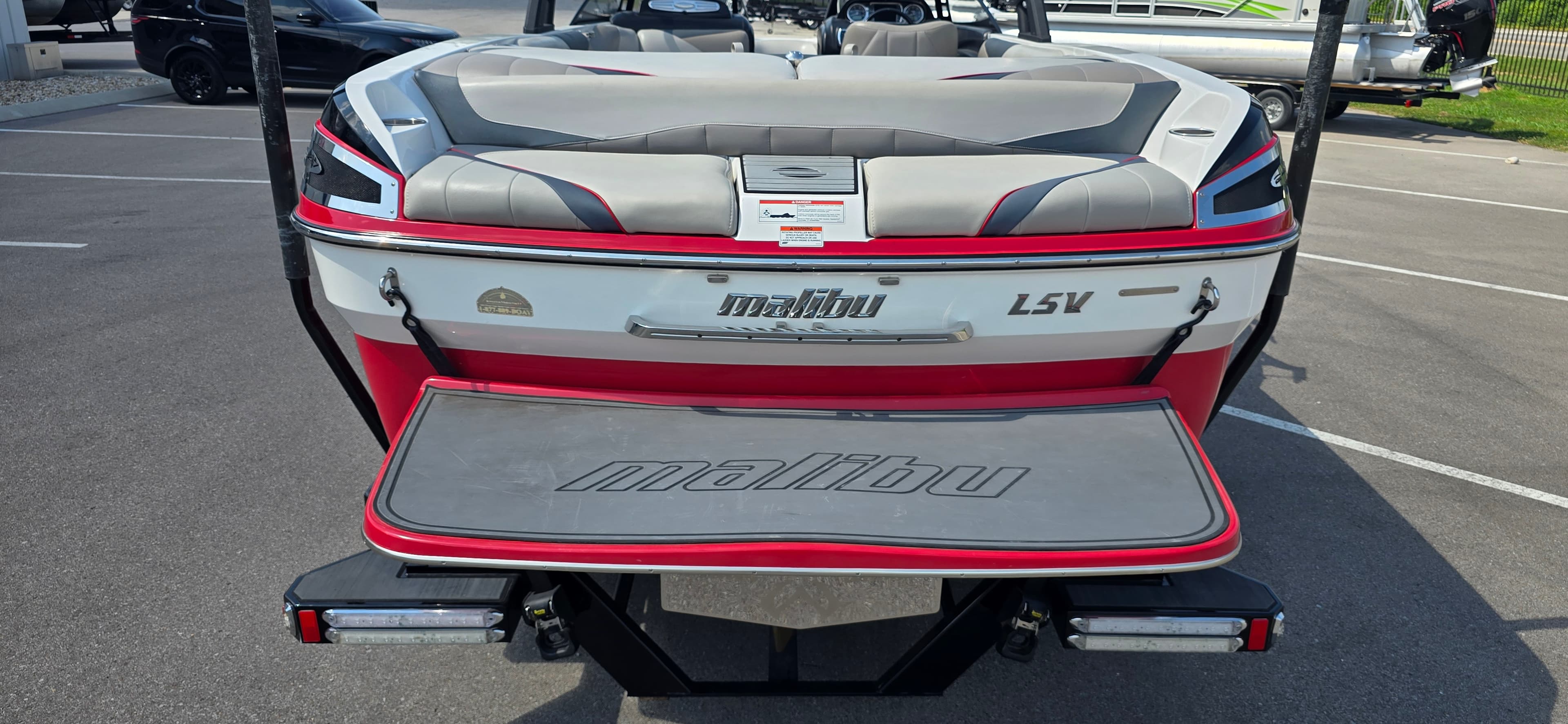2011 Malibu Wakesetter LSV 247 - exterior