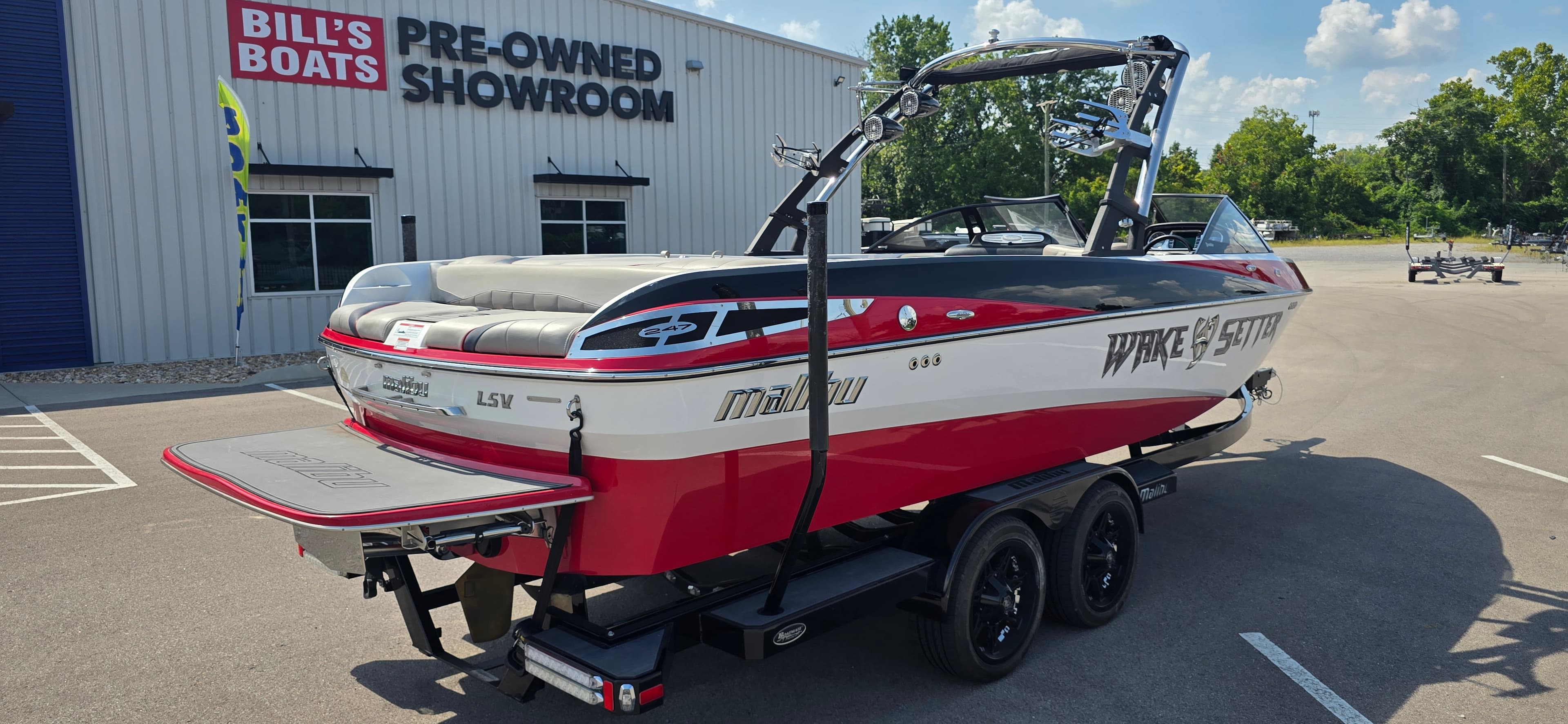 2011 Malibu Wakesetter LSV 247 - exterior