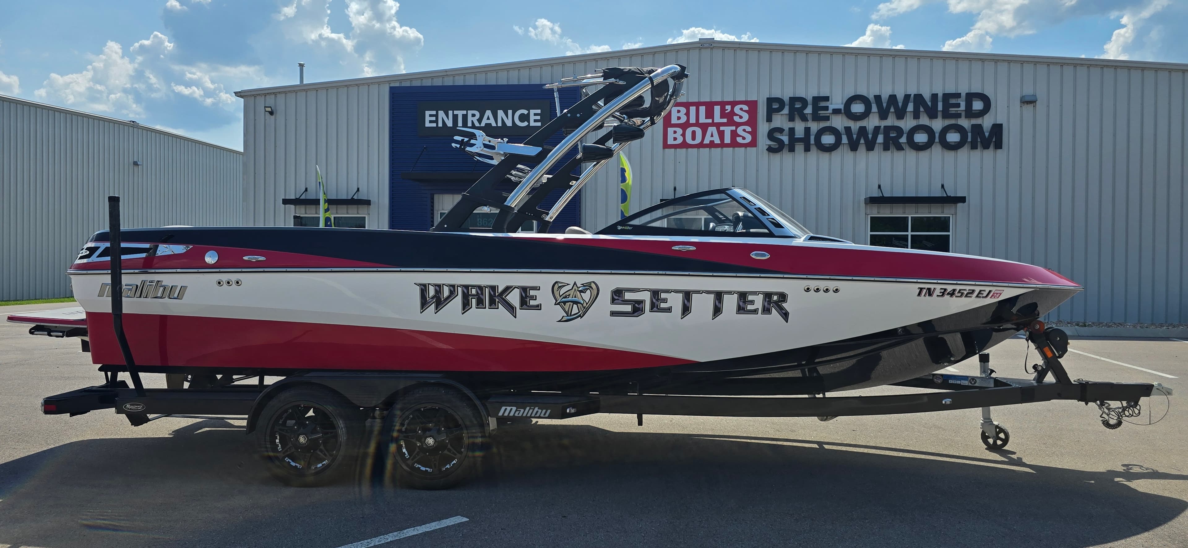 2011 Malibu Wakesetter LSV 247 - exterior